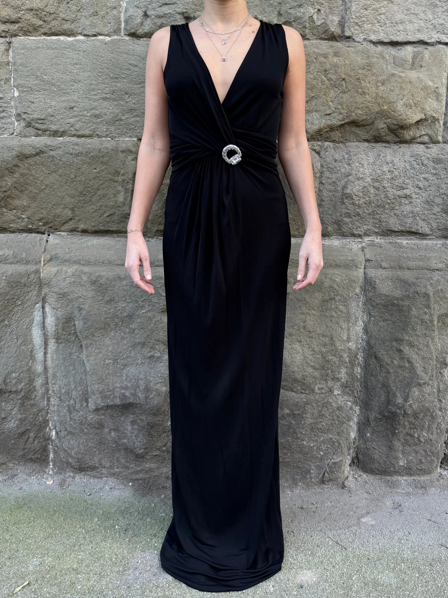 Gucci-Abito-da-Sera-by-Tom-Ford-con-Spilla-gioiello-Nero-69720449352004 - Pally Vintage Closet