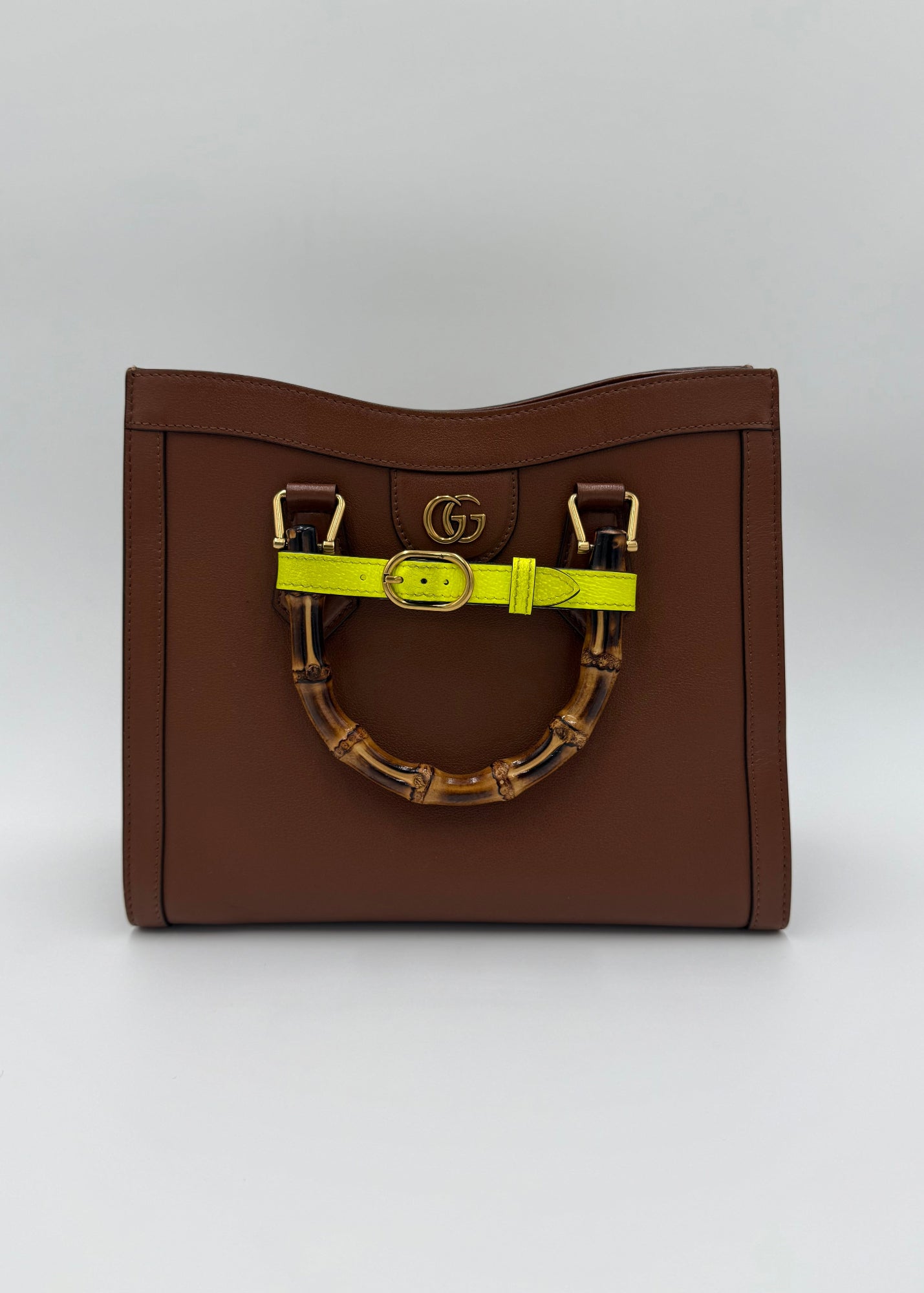 Gucci Borsa Diana Tote Media in Pelle con Manici Bamboo Marrone
