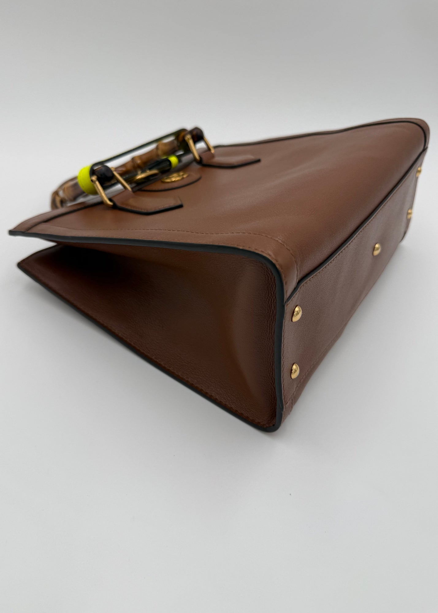 Gucci Borsa Diana Tote Media in Pelle con Manici Bamboo Marrone