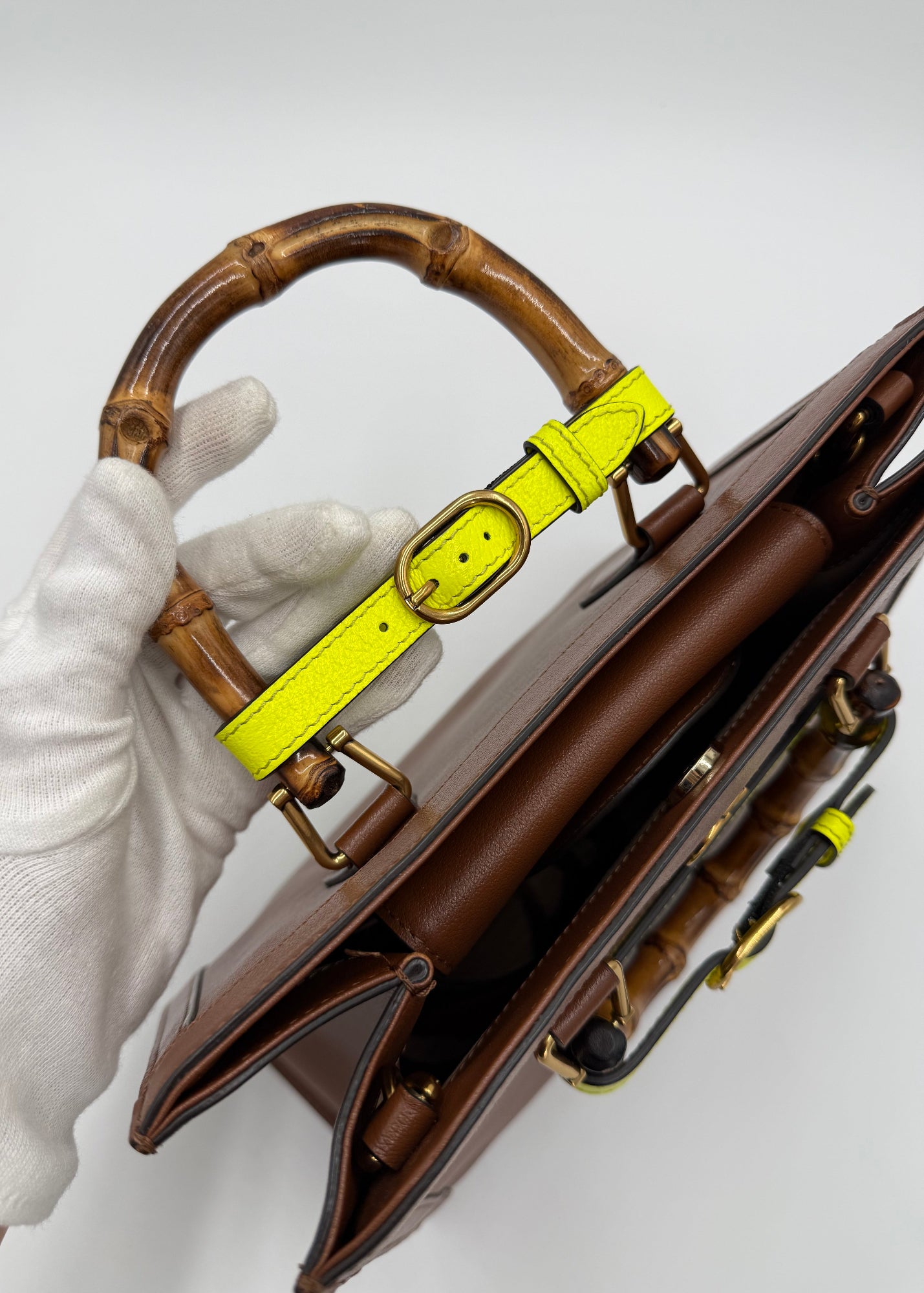 Gucci Borsa Diana Tote Media in Pelle con Manici Bamboo Marrone