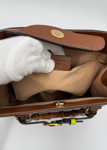 Gucci Borsa Diana Tote Media in Pelle con Manici Bamboo Marrone