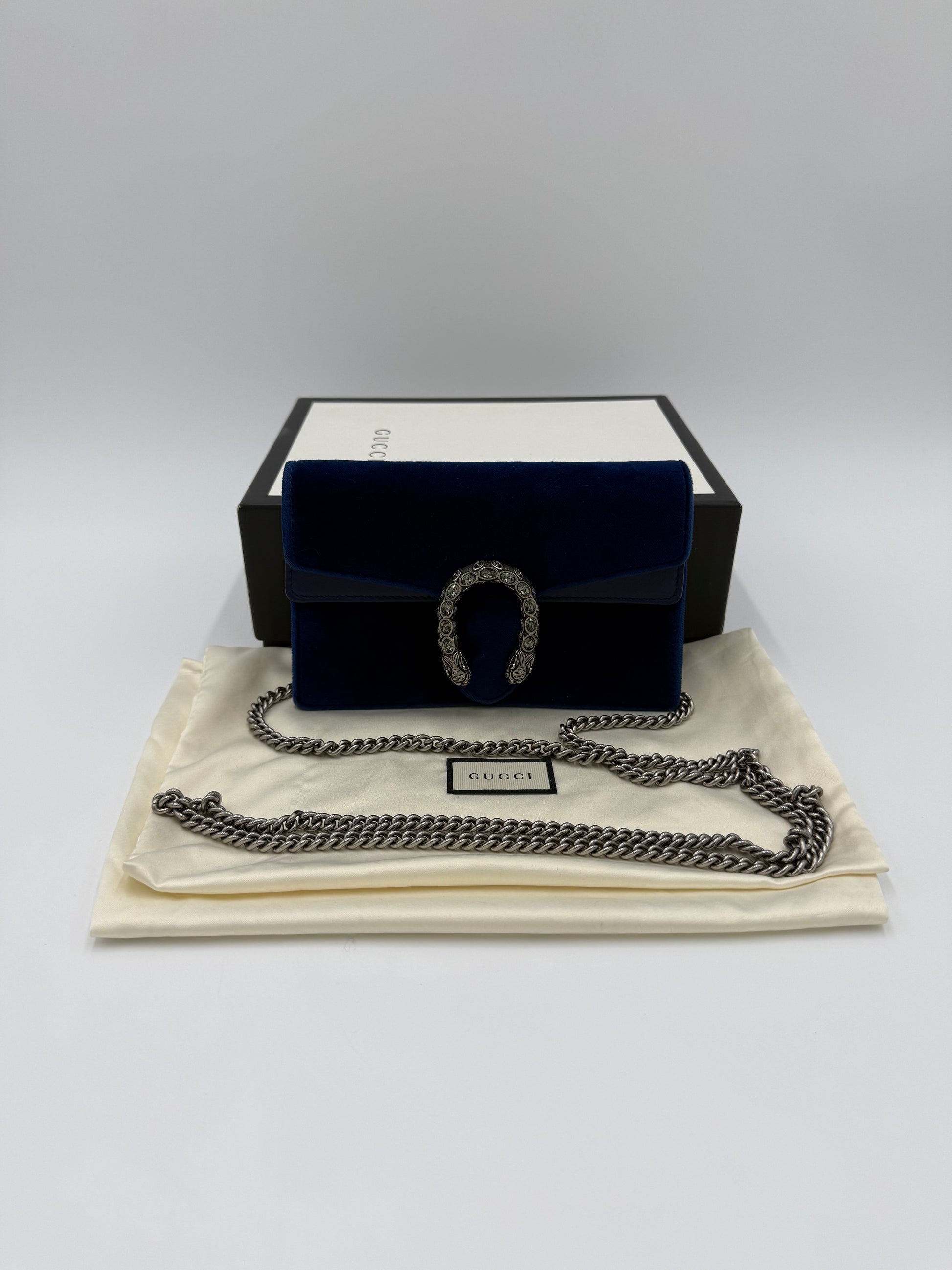 Gucci Borsa Dionysus Super Mini in Velluto Blu Cobalto - Pally Vintage Closet