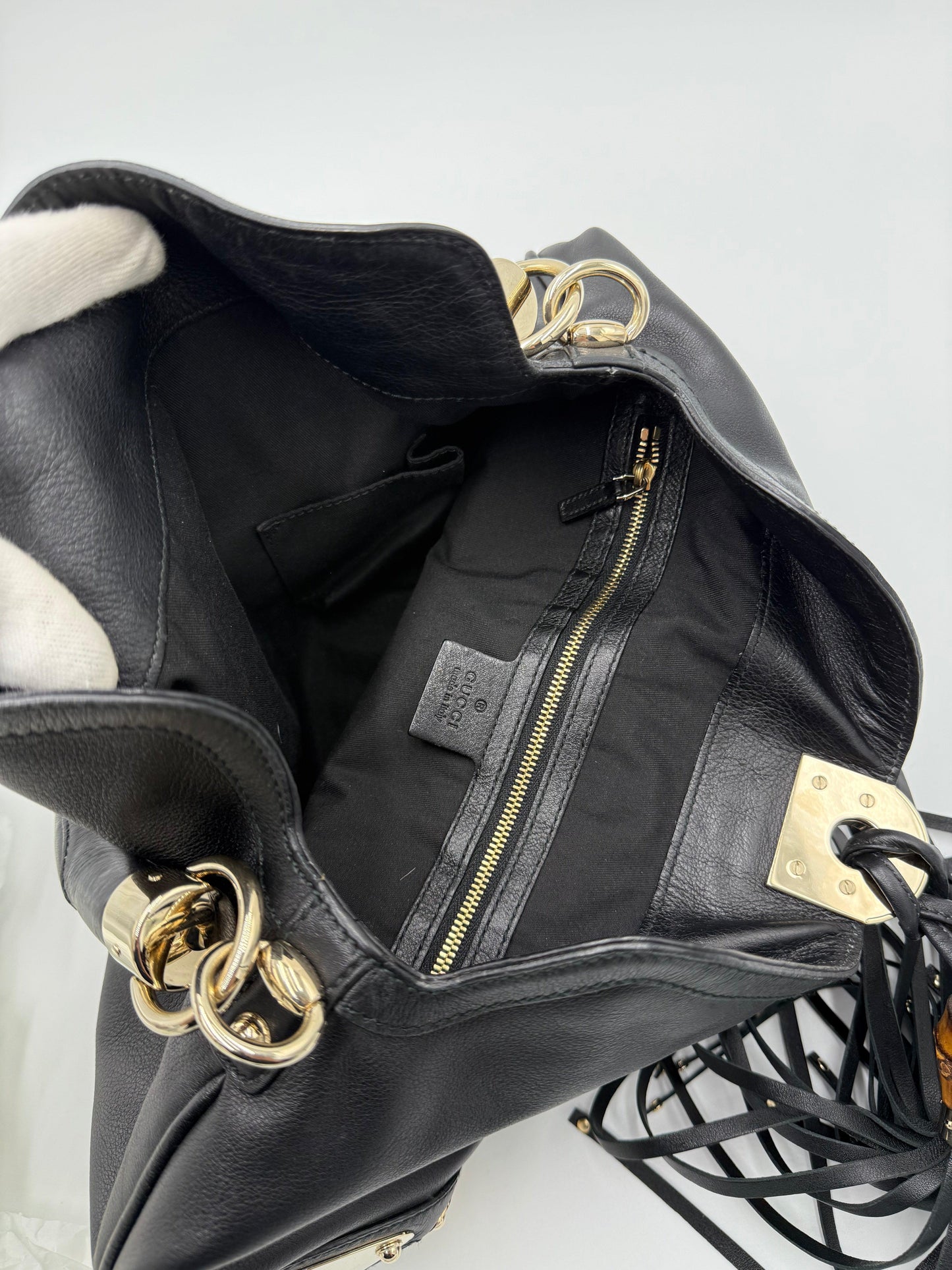 Gucci-Borsa-Indy-Top-Handle-in-Pelle-Nera-con-Dettagli-Bamboo-70493940023620 - Pally Vintage Closet