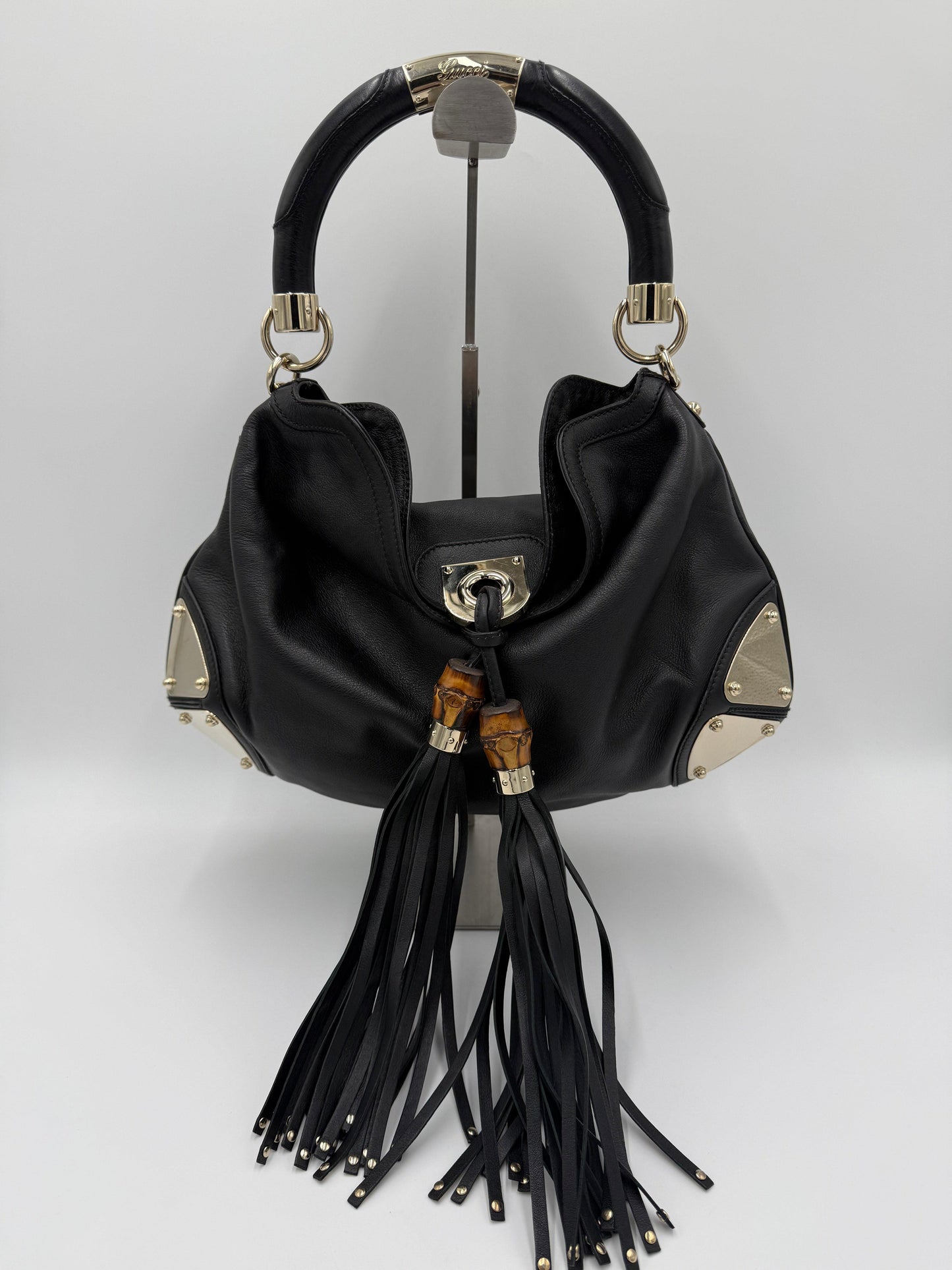 Gucci-Borsa-Indy-Top-Handle-in-Pelle-Nera-con-Dettagli-Bamboo-70493940449604 - Pally Vintage Closet