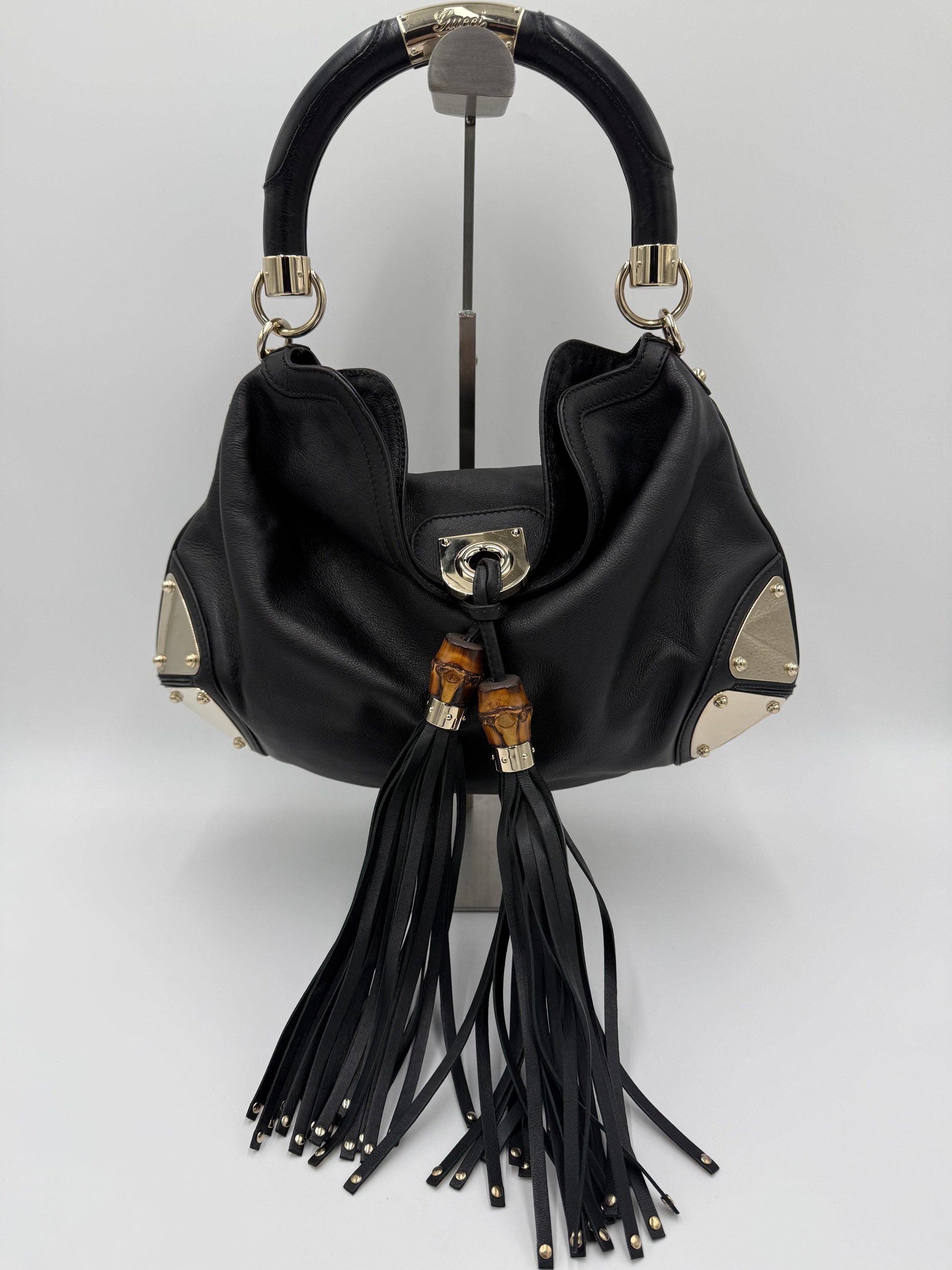 Gucci-Borsa-Indy-Top-Handle-in-Pelle-Nera-con-Dettagli-Bamboo-70493940547908 - Pally Vintage Closet