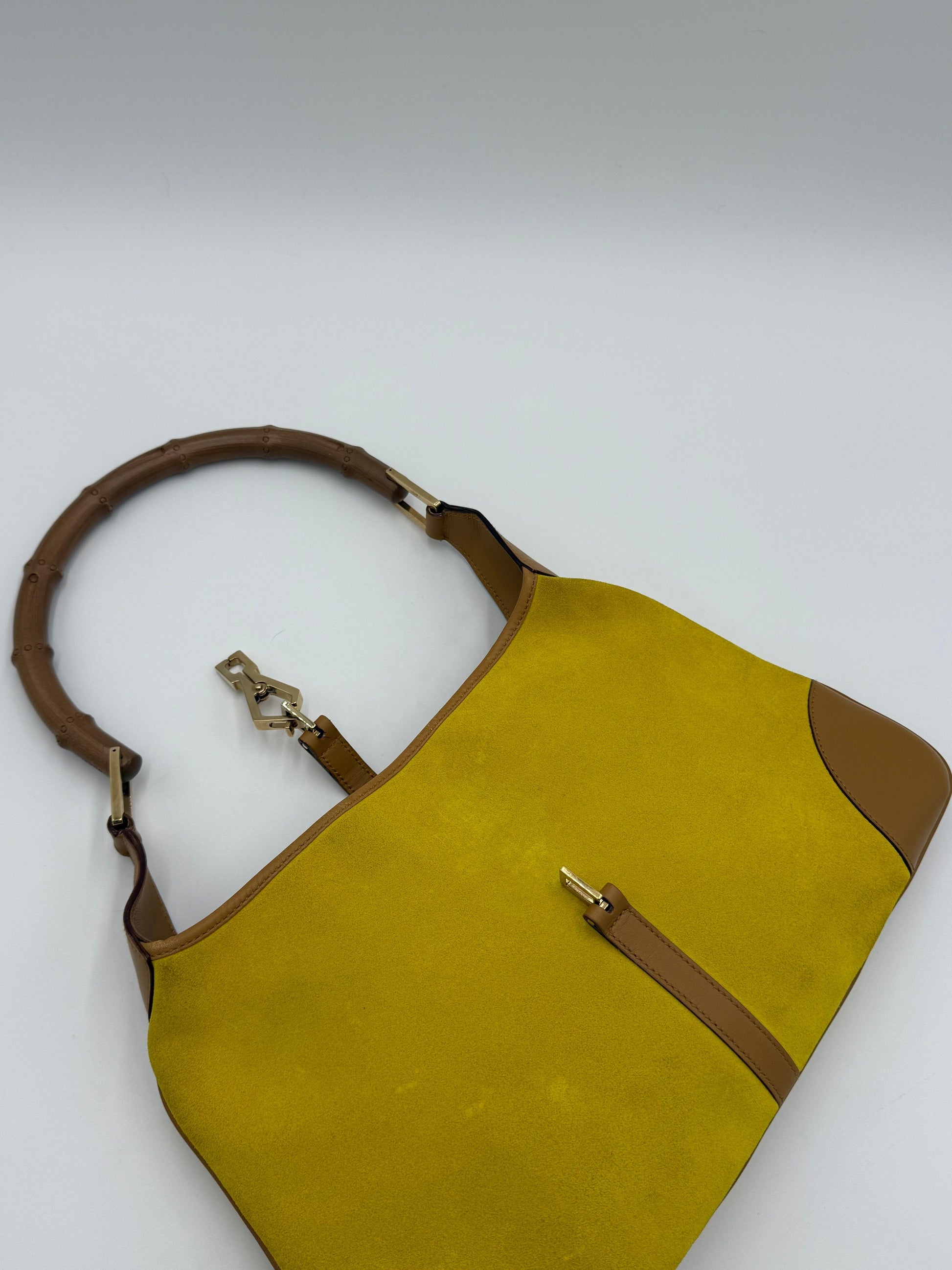 Gucci-Borsa-Jackie-Vintage-Edizione-Speciale-in-Camoscio-Giallo-e-Manico-in-Bamboo-70493948084548 - Pally Vintage Closet