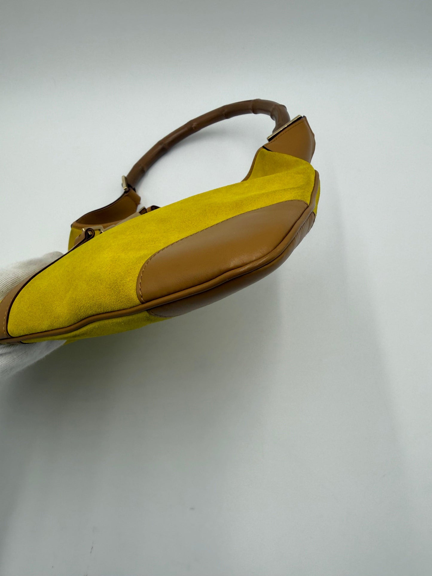 Gucci-Borsa-Jackie-Vintage-Edizione-Speciale-in-Camoscio-Giallo-e-Manico-in-Bamboo-70493948215620 - Pally Vintage Closet