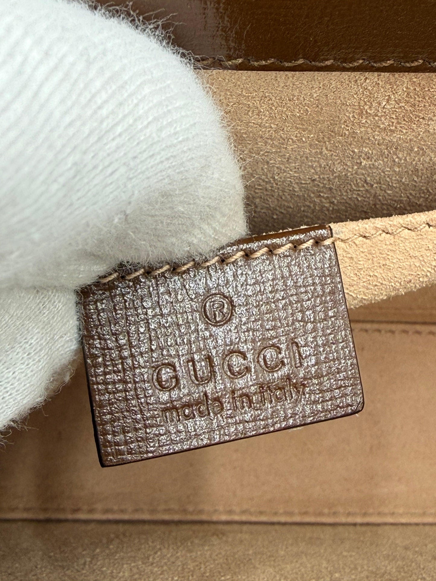 Gucci-Borsa-Script-Logo-Heart-GG-Supreme-a-Tracolla-Marrone-70420568834372 - Pally Vintage Closet