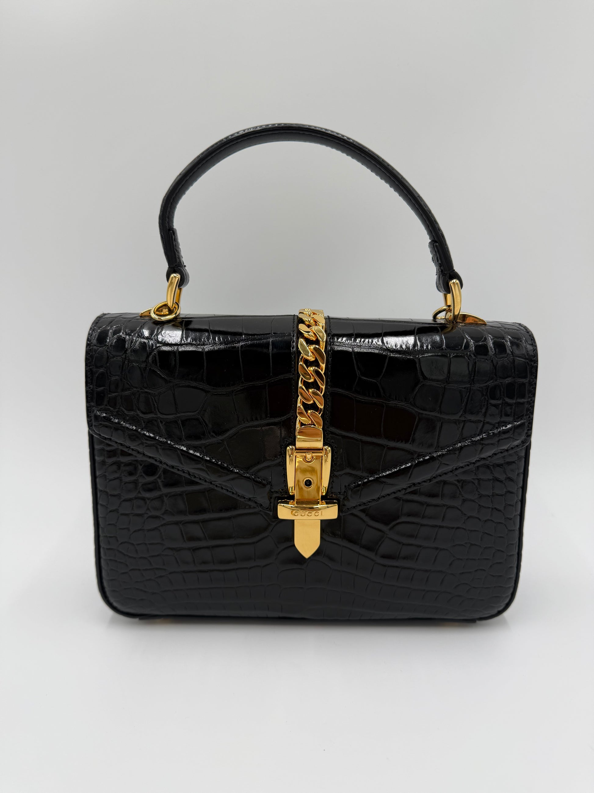Gucci Borsa Sylvie 1969 Top Handle in Coccodrillo Lucido Nera - Pally Vintage Closet