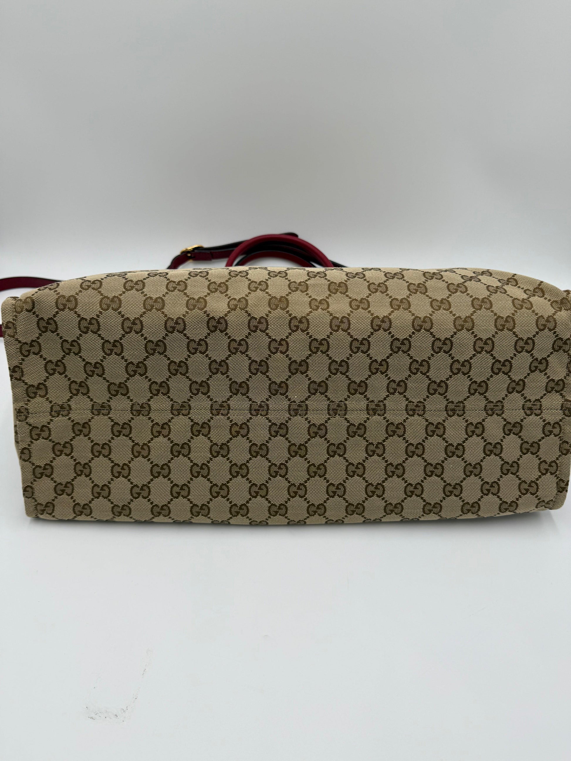 Gucci-Borsa-Tote-Soft-in-Tela-GG-Supreme-e-Pelle-Martellata-Rossa-70420575486276 - Pally Vintage Closet