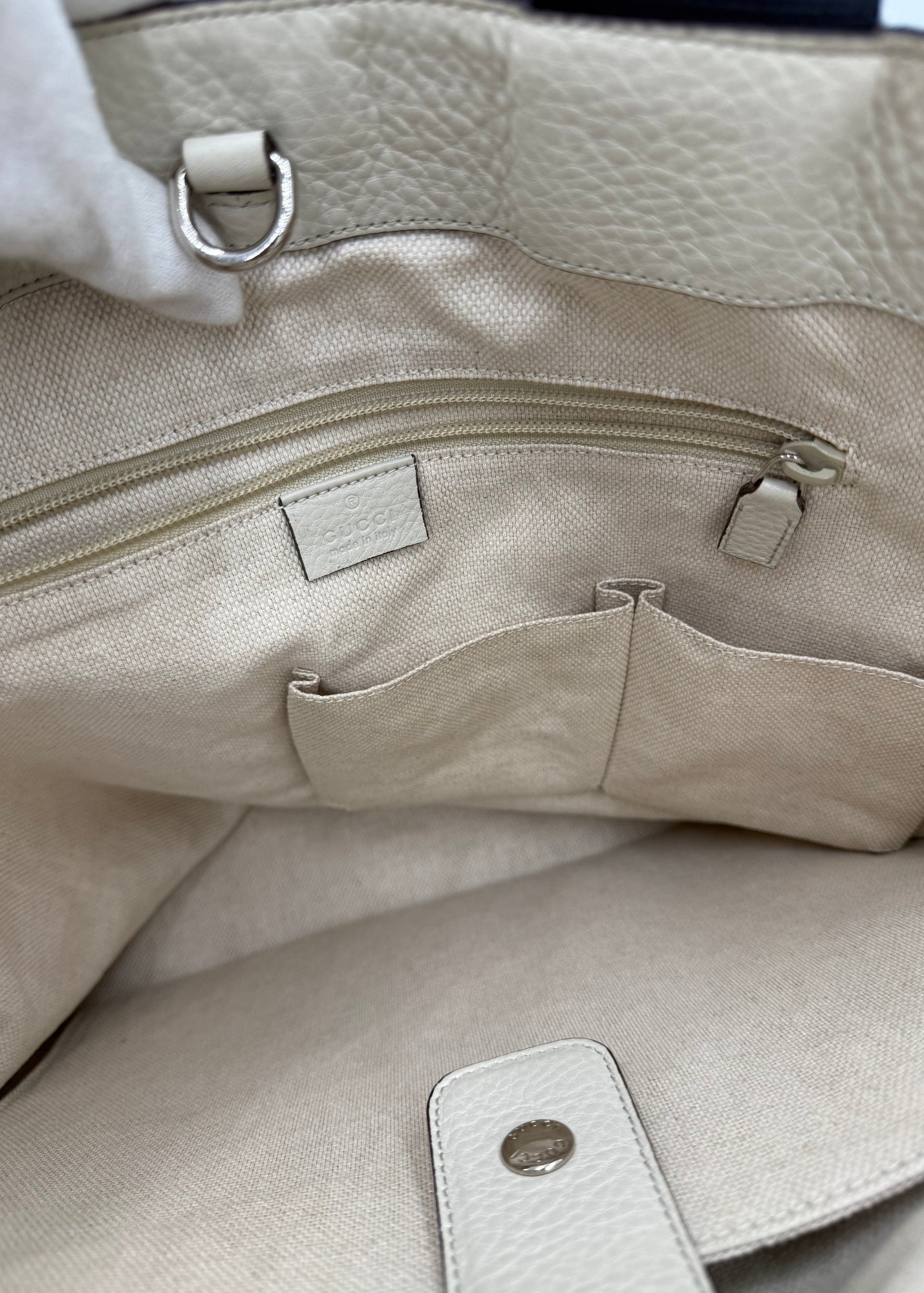 Gucci Borsa Tote Vintage in Pelle Avorio con Dettagli Web