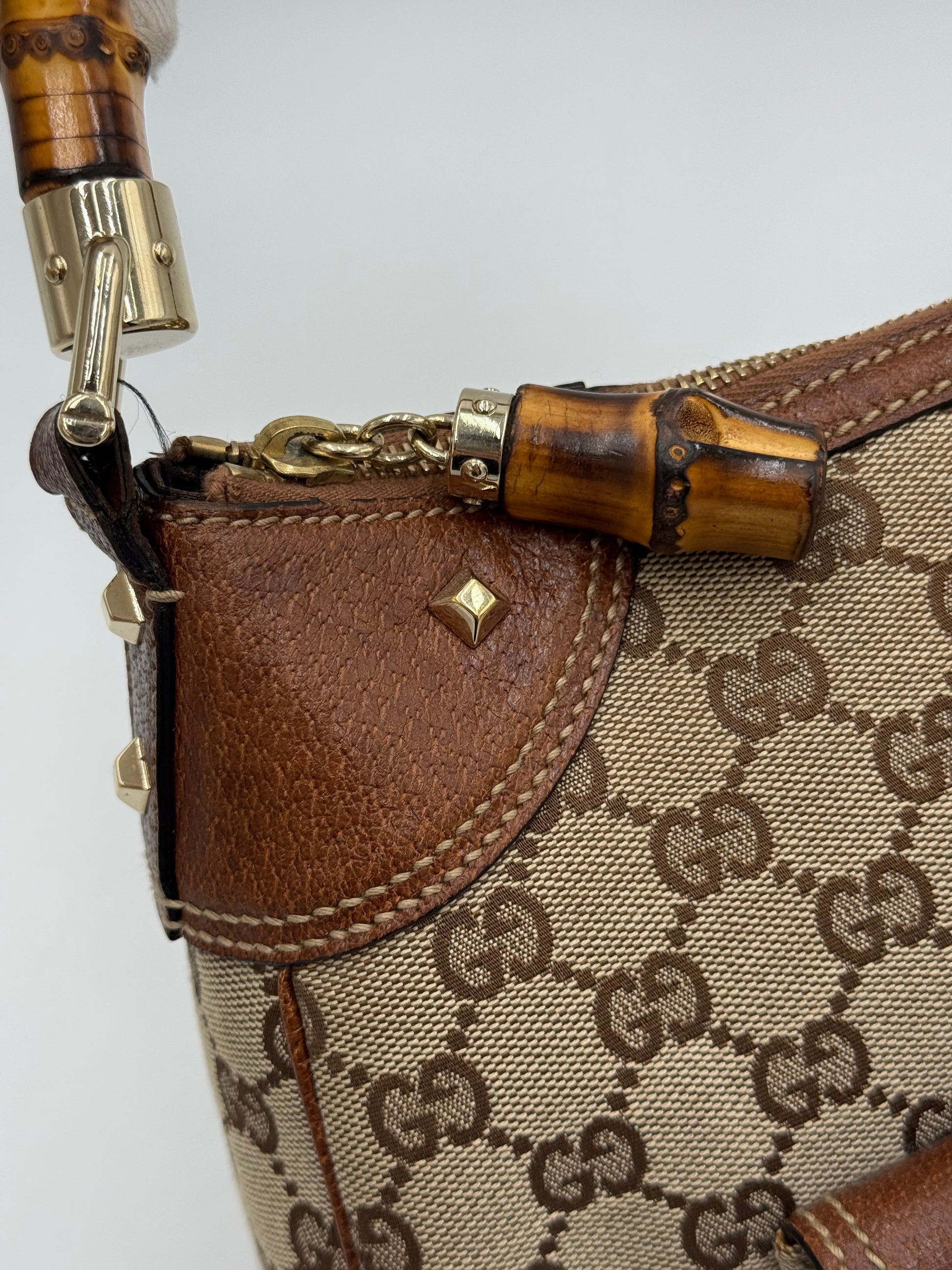 Gucci Borsa Vintage Bamboo in Tela GG Monogram e Pelle Marrone - Pally Vintage Closet