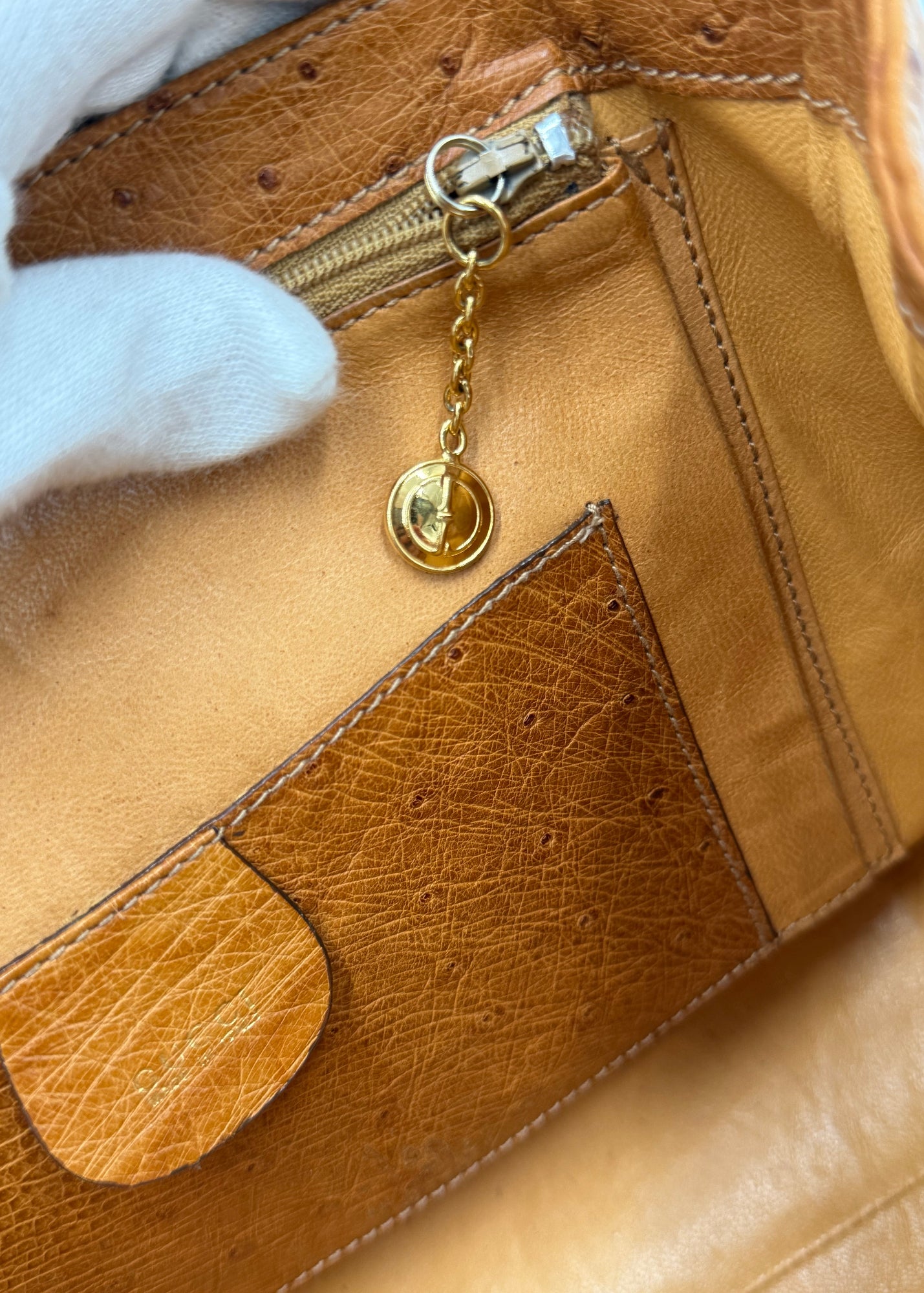 Gucci Borsa Vintage Convertible Bamboo Top Handle in Struzzo Cognac