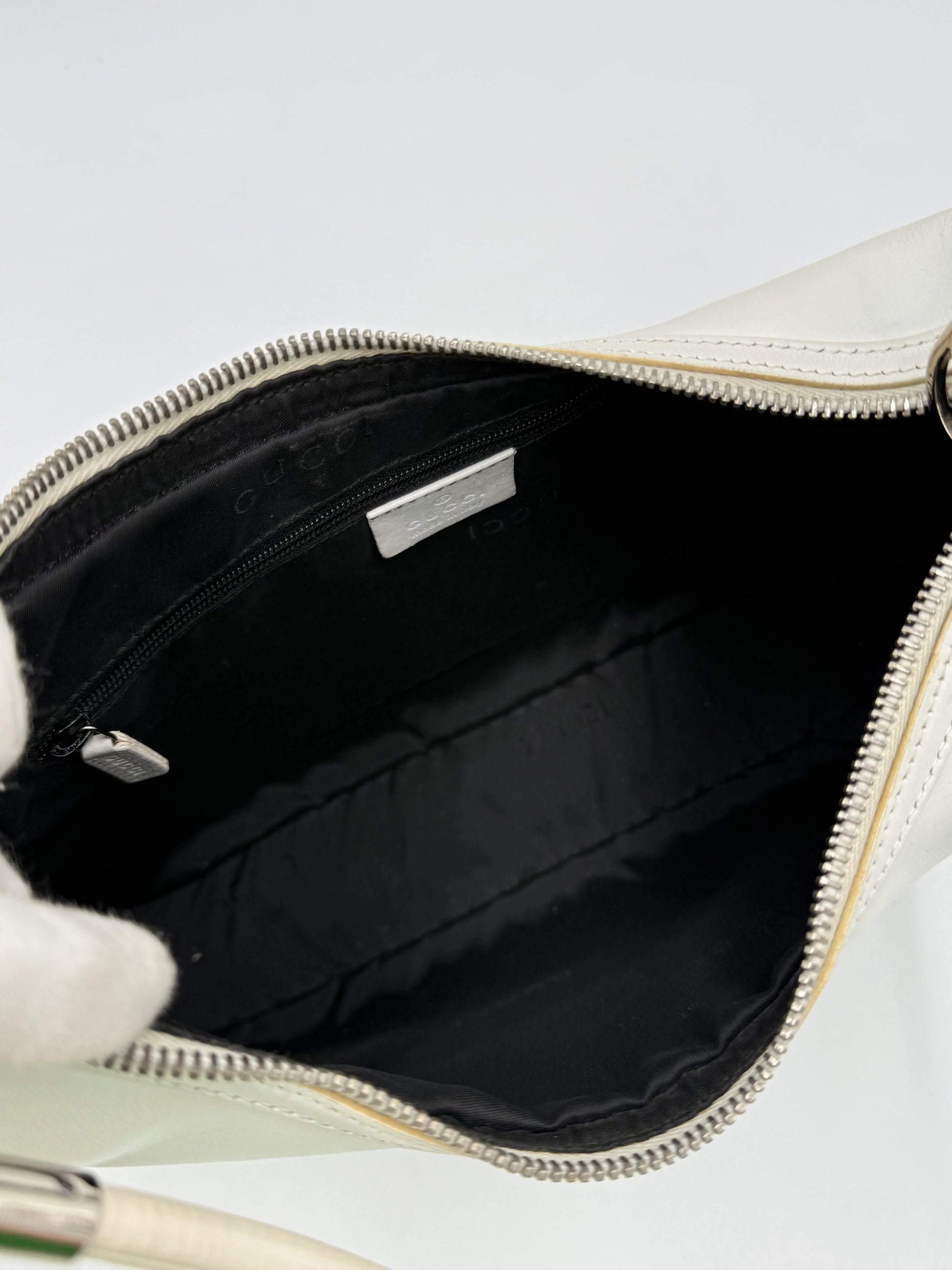 Gucci-Borsa-Vintage-Hobo-Moon-by-Tom-Ford-in-Pelle-Bianca-70135148249412 - Pally Vintage Closet