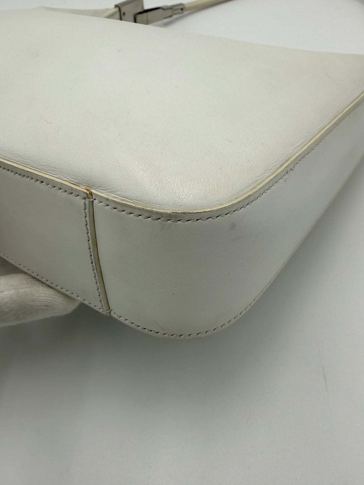 Gucci-Borsa-Vintage-Hobo-Moon-by-Tom-Ford-in-Pelle-Bianca-70135148413252 - Pally Vintage Closet