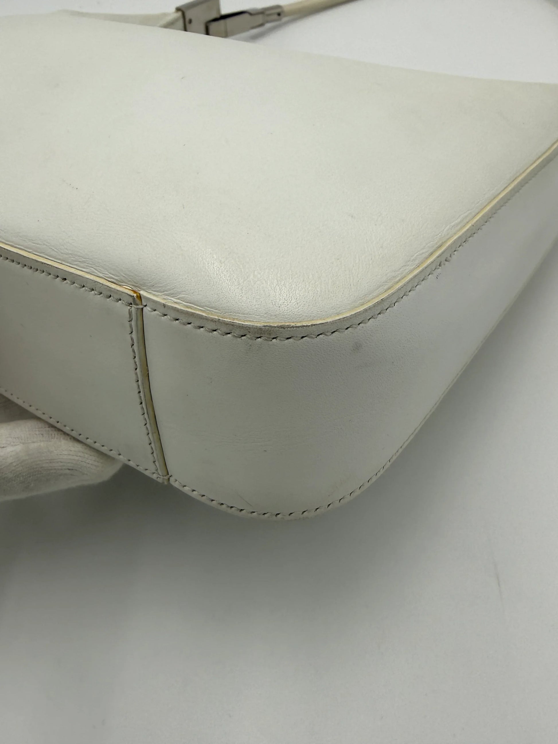 Gucci-Borsa-Vintage-Hobo-Moon-by-Tom-Ford-in-Pelle-Bianca-70135148413252 - Pally Vintage Closet