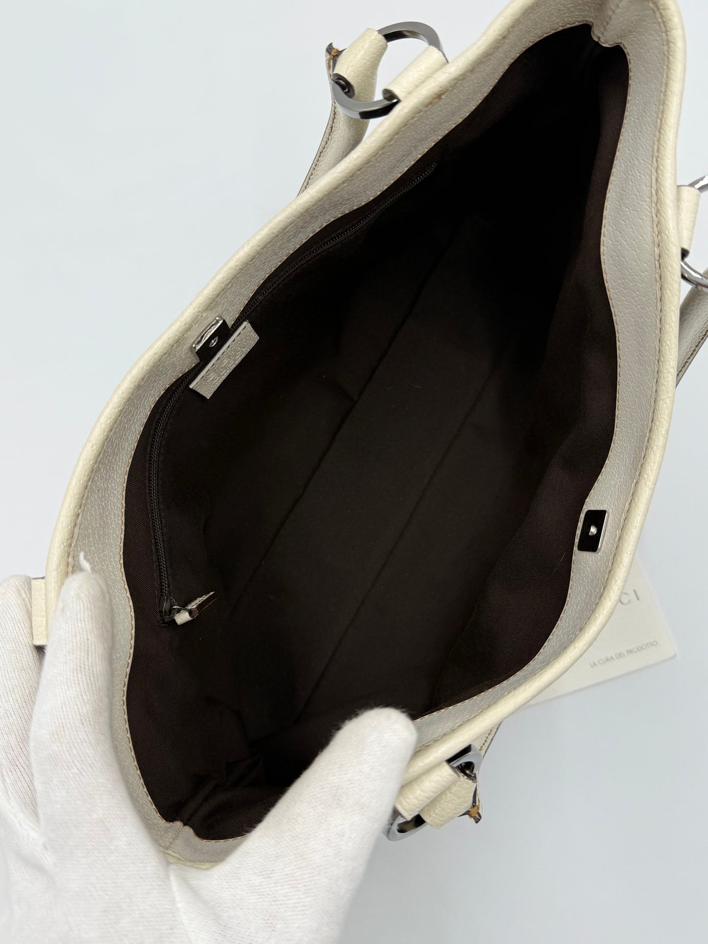 Gucci Borsa Vintage a Spalla in Tela Monogram GG e Pelle Bianca - Pally Vintage Closet