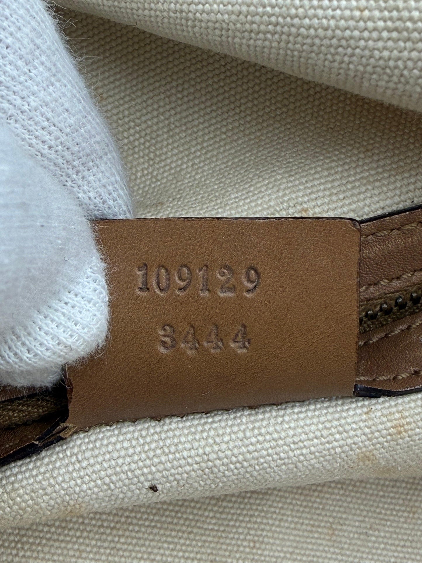 Gucci-Borsa-Vintage-con-Manici-in-Bamboo-e-Dettagli-Intrecciati-Beige-70493924884804 - Pally Vintage Closet