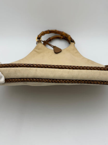 Gucci-Borsa-Vintage-con-Manici-in-Bamboo-e-Dettagli-Intrecciati-Beige-70493925114180 - Pally Vintage Closet