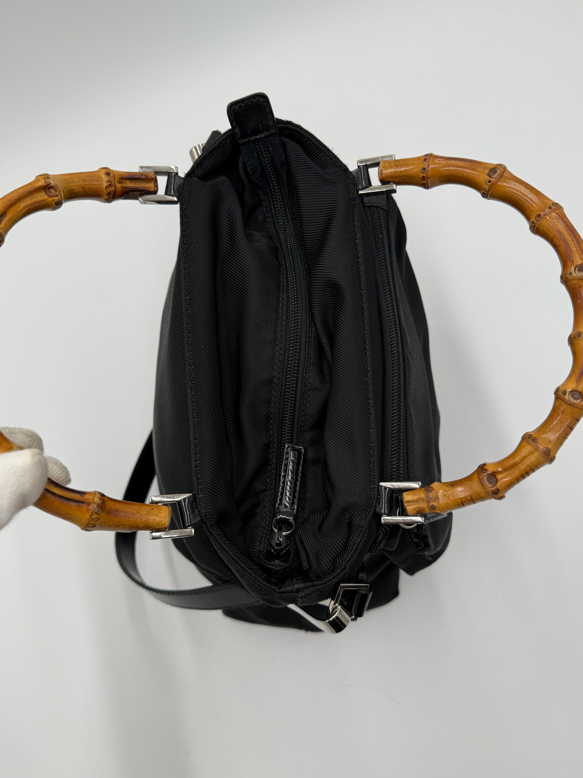 Gucci Borsa a Mano e Tracolla Bamboo in Nylon Nero Pally Vintage Closet