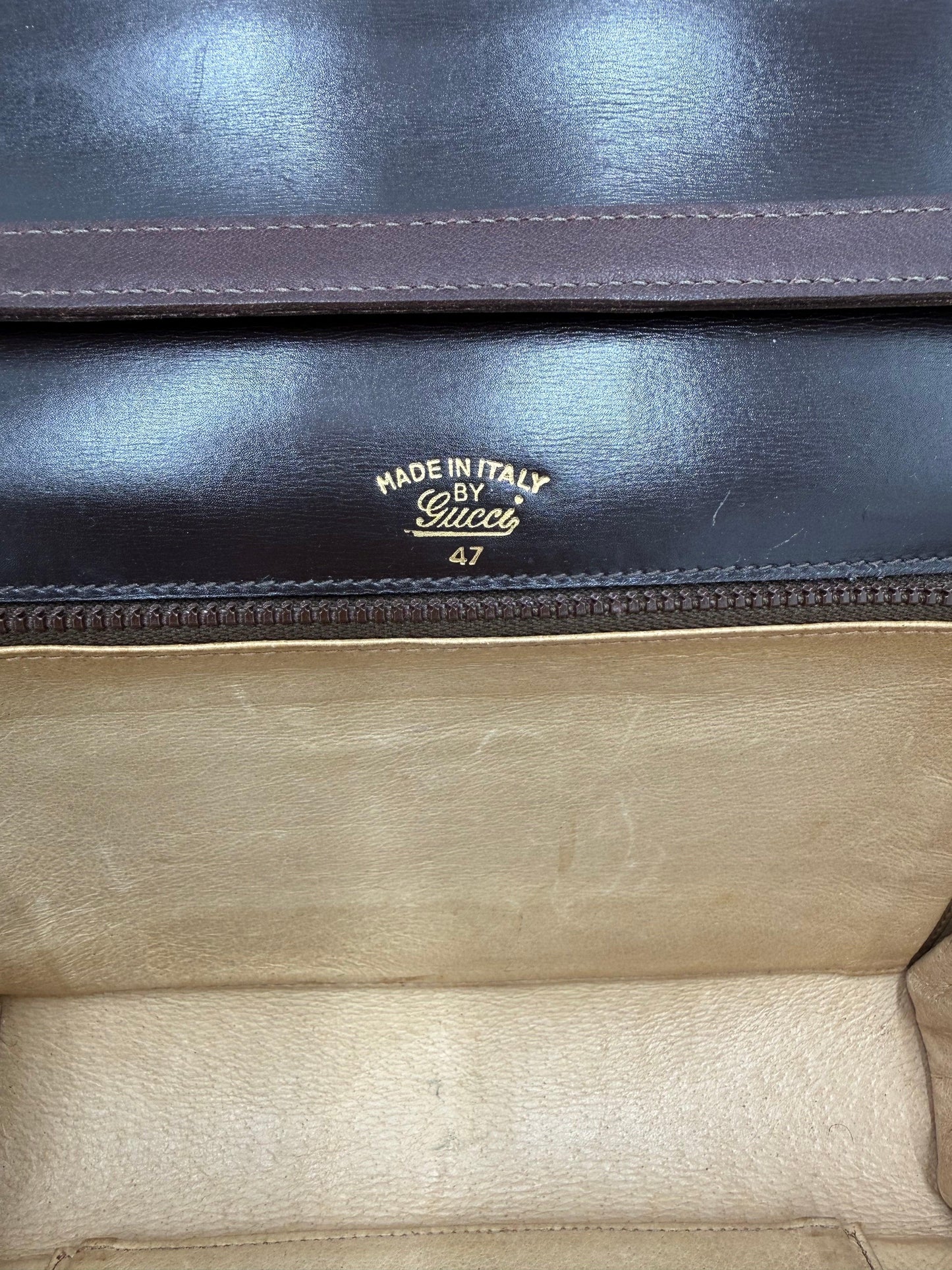 Gucci-Borsa-a-Spalla-Vintage-in-Camoscio-e-Pelle-Marrone-69515614617924 - Pally Vintage Closet