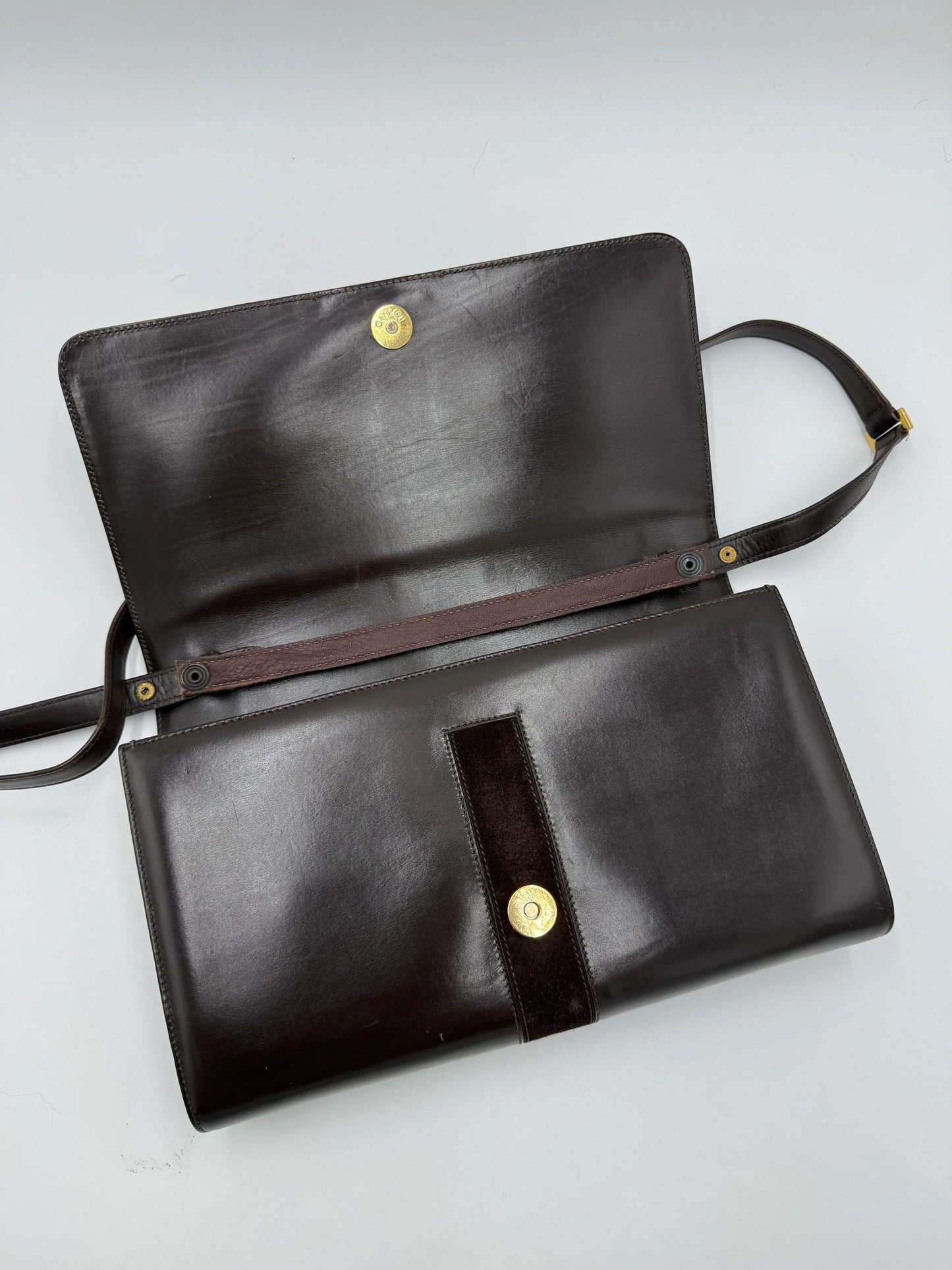 Gucci-Borsa-a-Spalla-Vintage-in-Camoscio-e-Pelle-Marrone-69515614683460 - Pally Vintage Closet