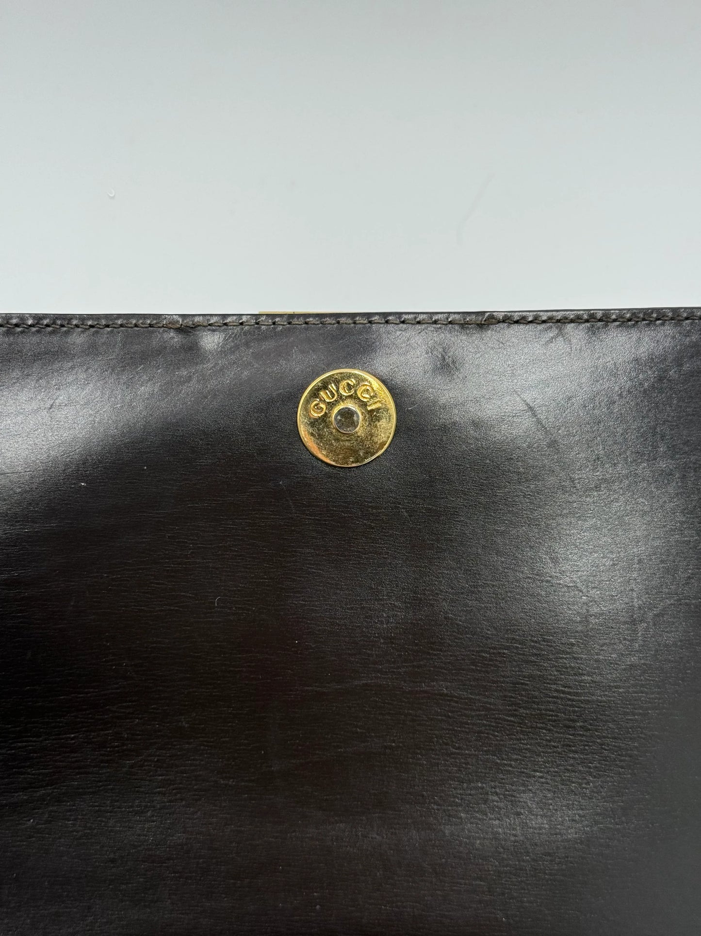 Gucci-Borsa-a-Spalla-Vintage-in-Camoscio-e-Pelle-Marrone-69515614716228 - Pally Vintage Closet