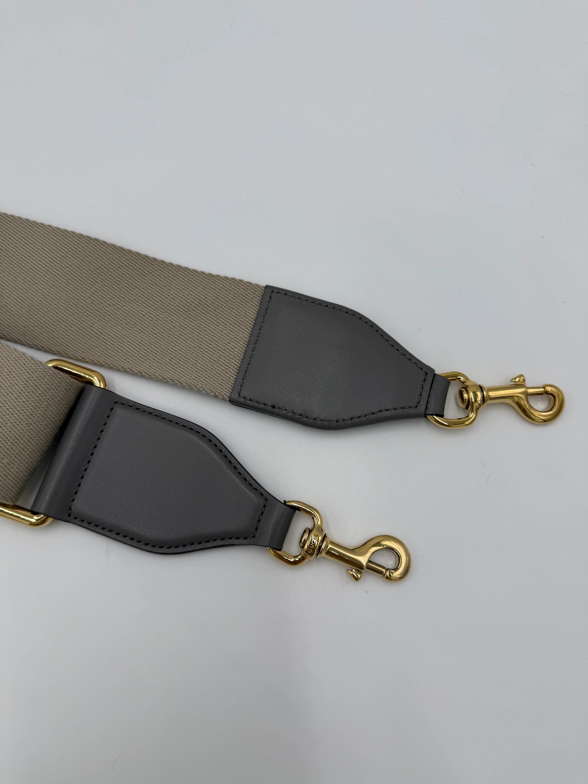 Gucci-Borsa-a-Tracolla-Ophidia-GG-Marmont-Piccola-in-Pelle-Matelass-Grigia-70314498752836 - Pally Vintage Closet