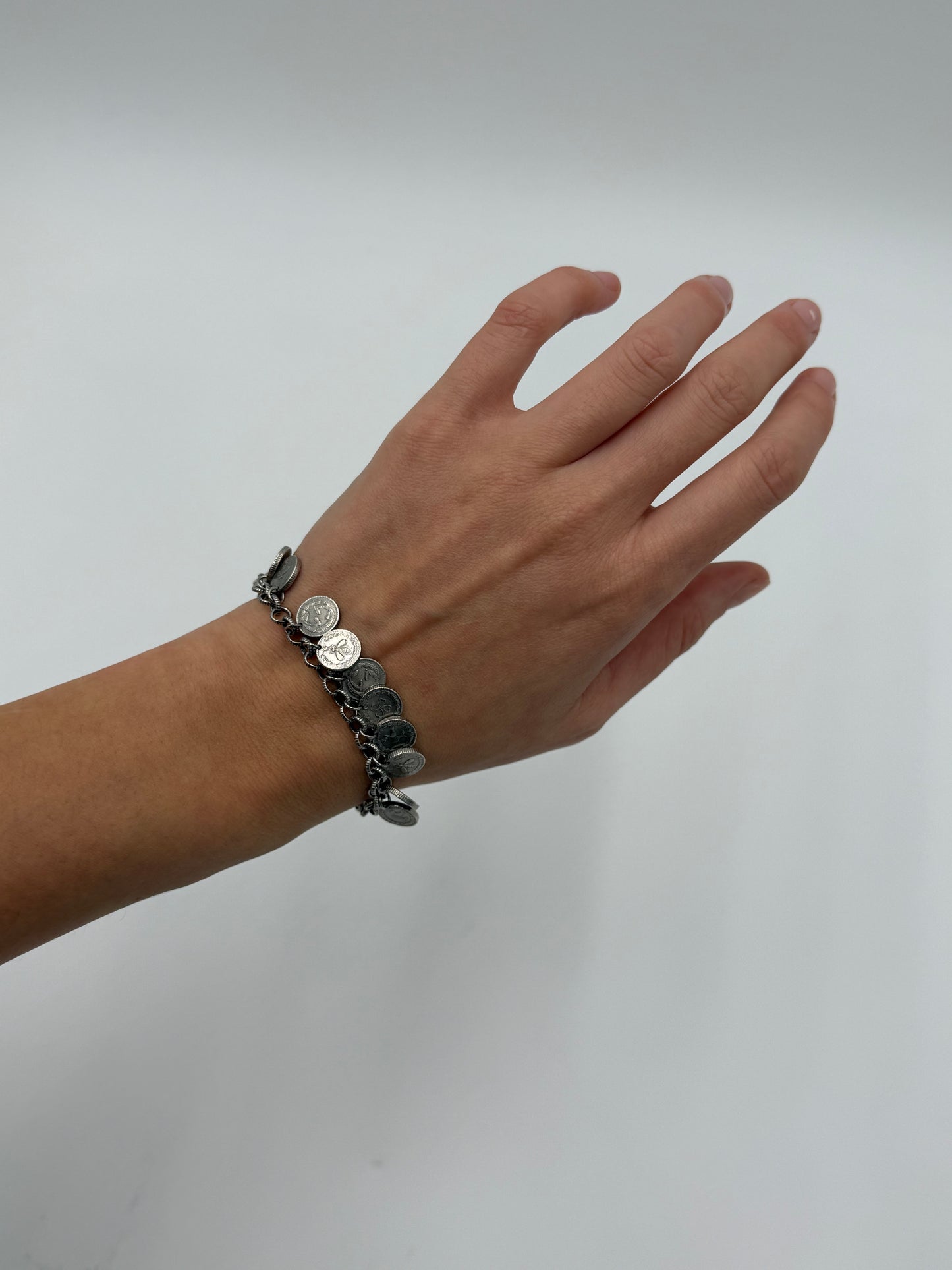 Gucci Bracciale con Ciondoli Moneta Multipli in Argento 925 - Pally Vintage Closet