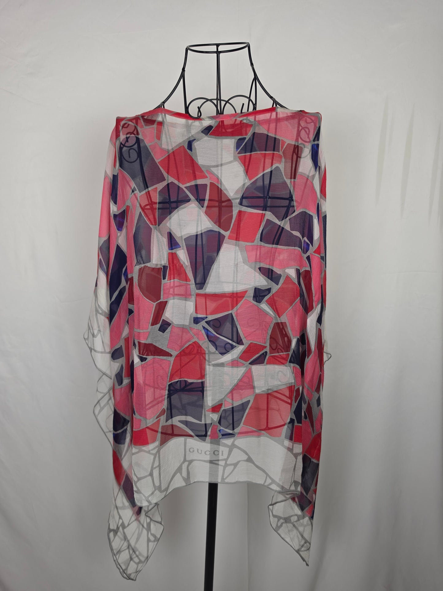 Gucci Caftano Vintage in Seta Stampa Geometrica Rosa - Pally Vintage Closet
