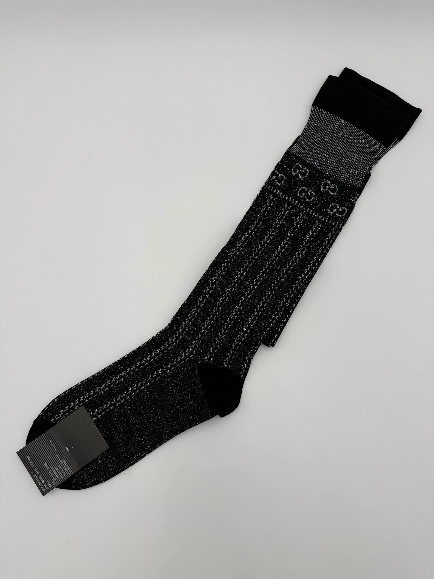 Gucci-Calze-Lunghe-in-Maglia-Lam-e-Cotone-GG-Nero-e-Argento-70031220212036 - Pally Vintage Closet