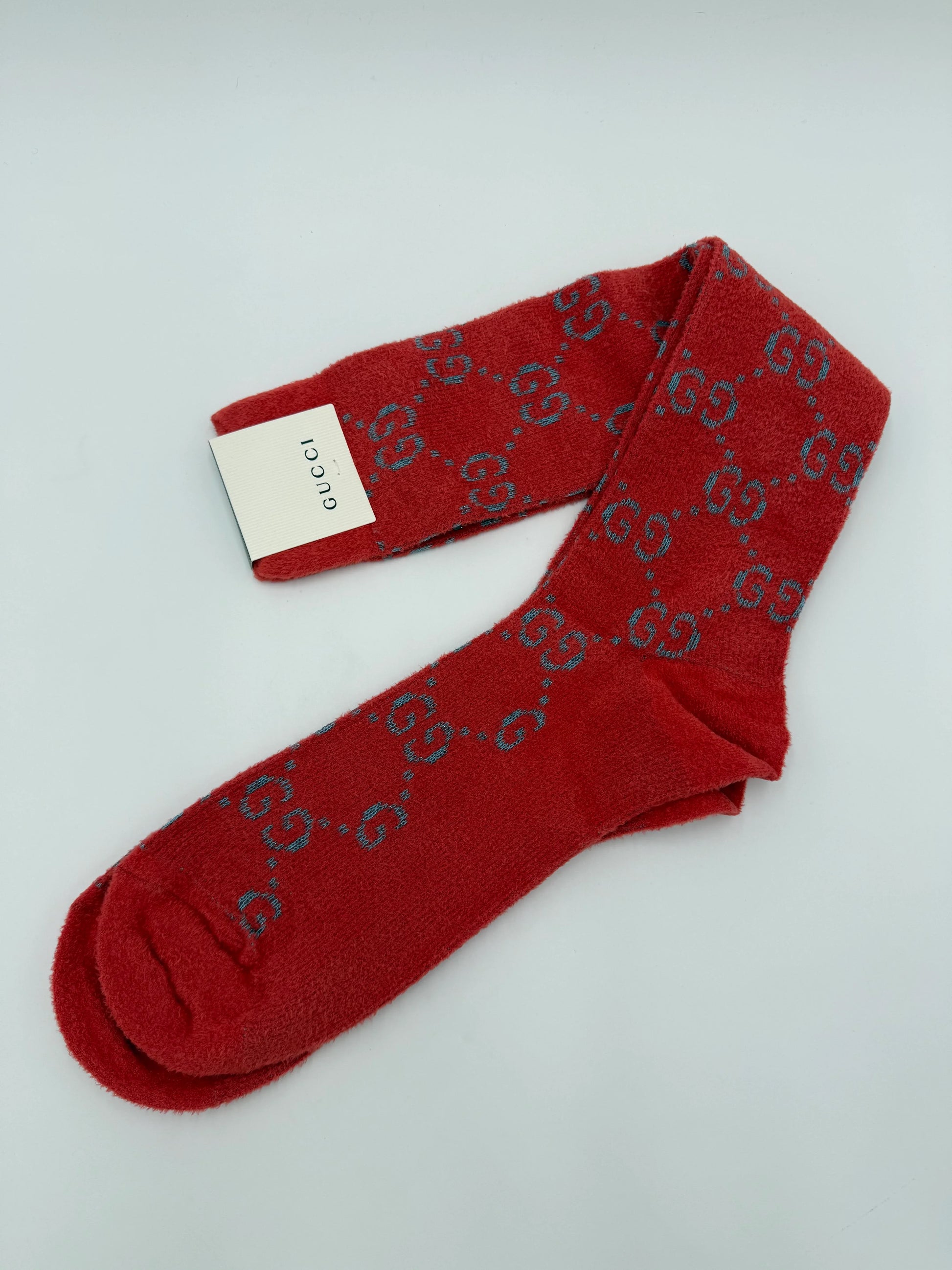 Gucci-Calzini-Warm-Logg-in-Maglia-GG-Rosso-e-Blu-70031224635716 - Pally Vintage Closet