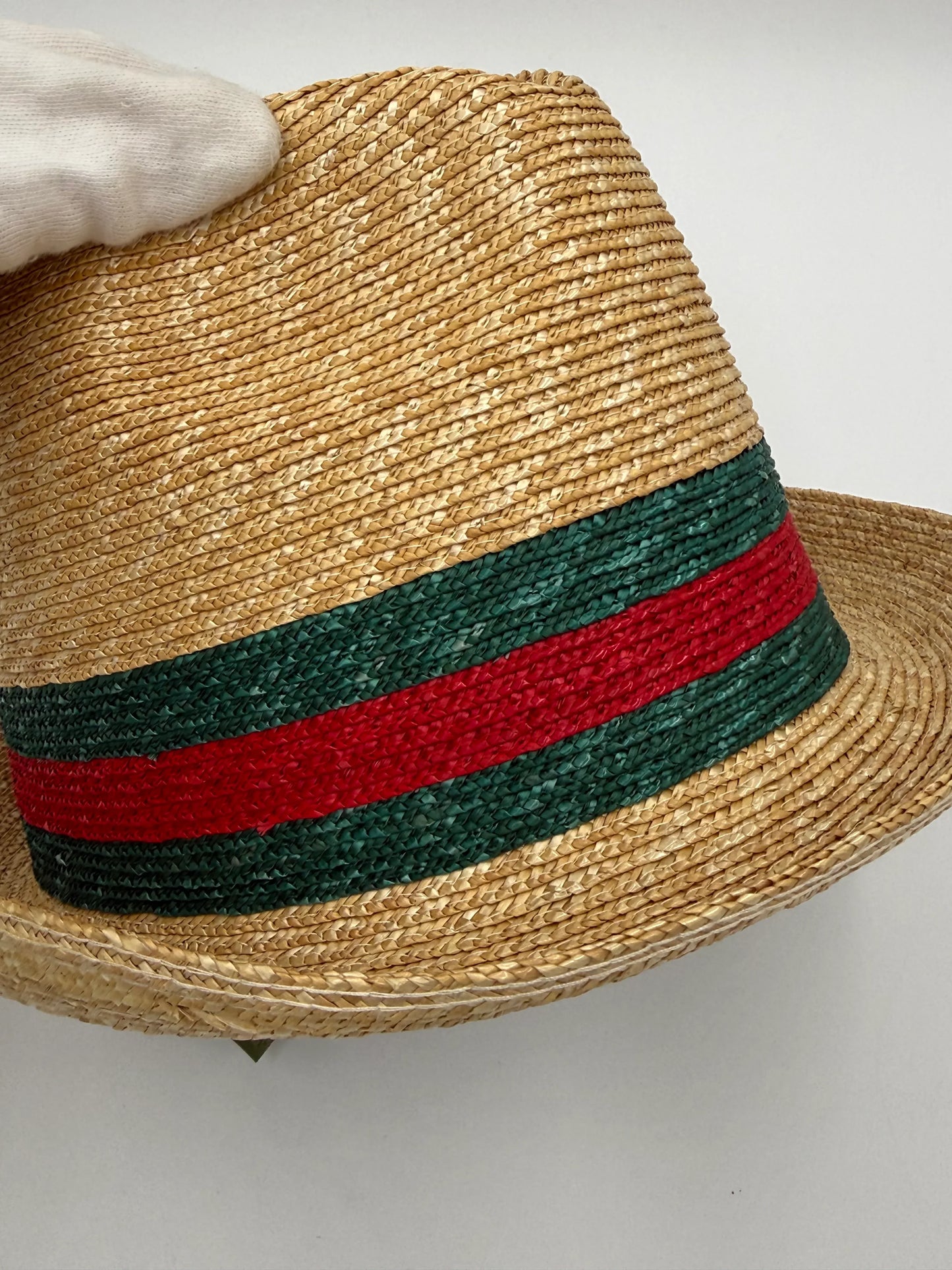 Gucci-Cappello-Fedora-in-Paglia-con-Nastro-Web-Beige-70031208120644 - Pally Vintage Closet