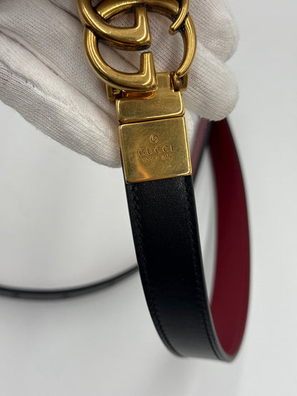 Gucci Cintura Marmont Reversibile in Pelle Bordeaux e Nera - Pally Vintage Closet