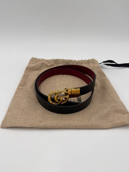 Gucci Cintura Marmont Reversibile in Pelle Bordeaux e Nera - Pally Vintage Closet