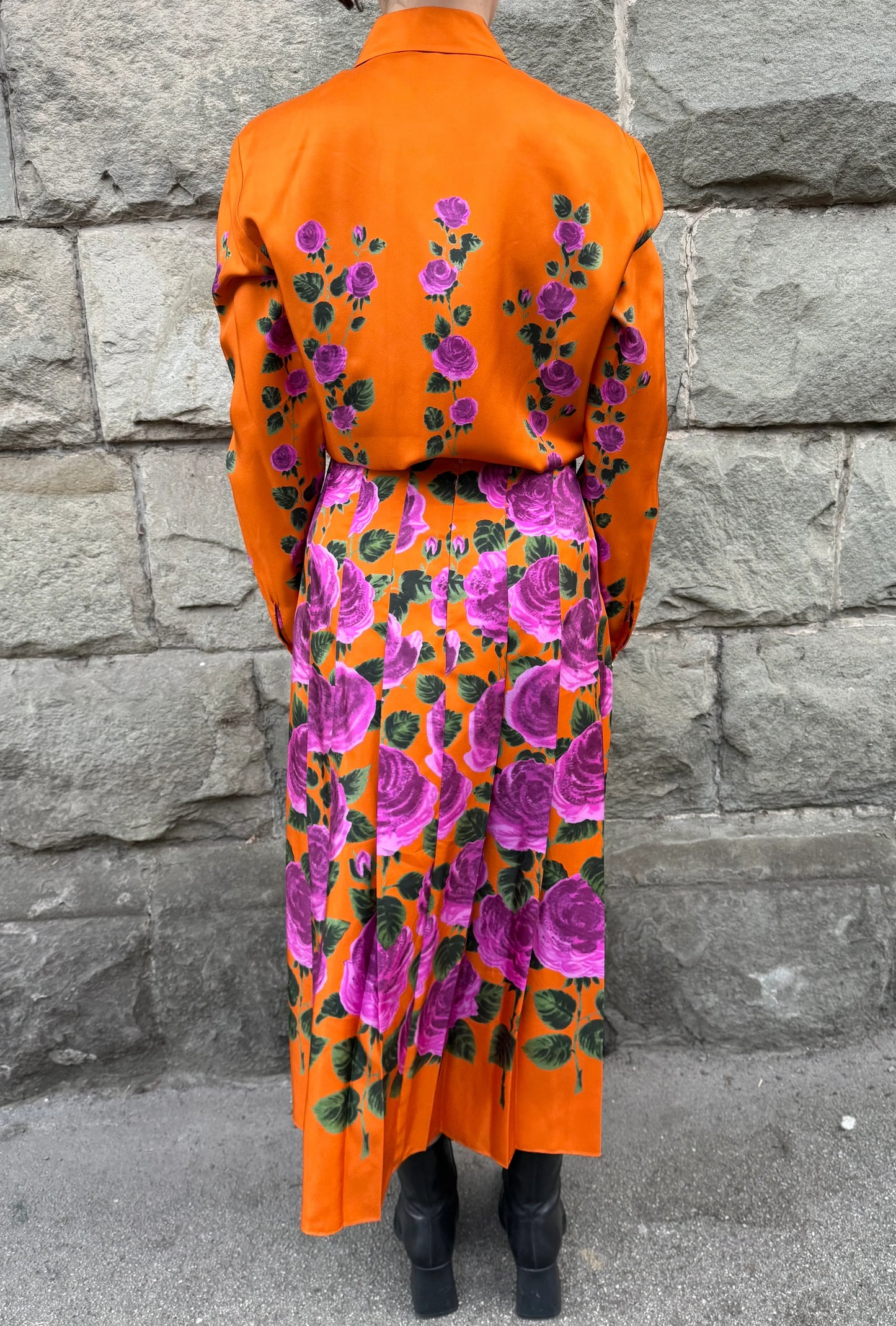 Gucci-Completo-Gonna-e-Blusa-Stampa-Floreale-Arancione-69082520944964 - Pally Vintage Closet