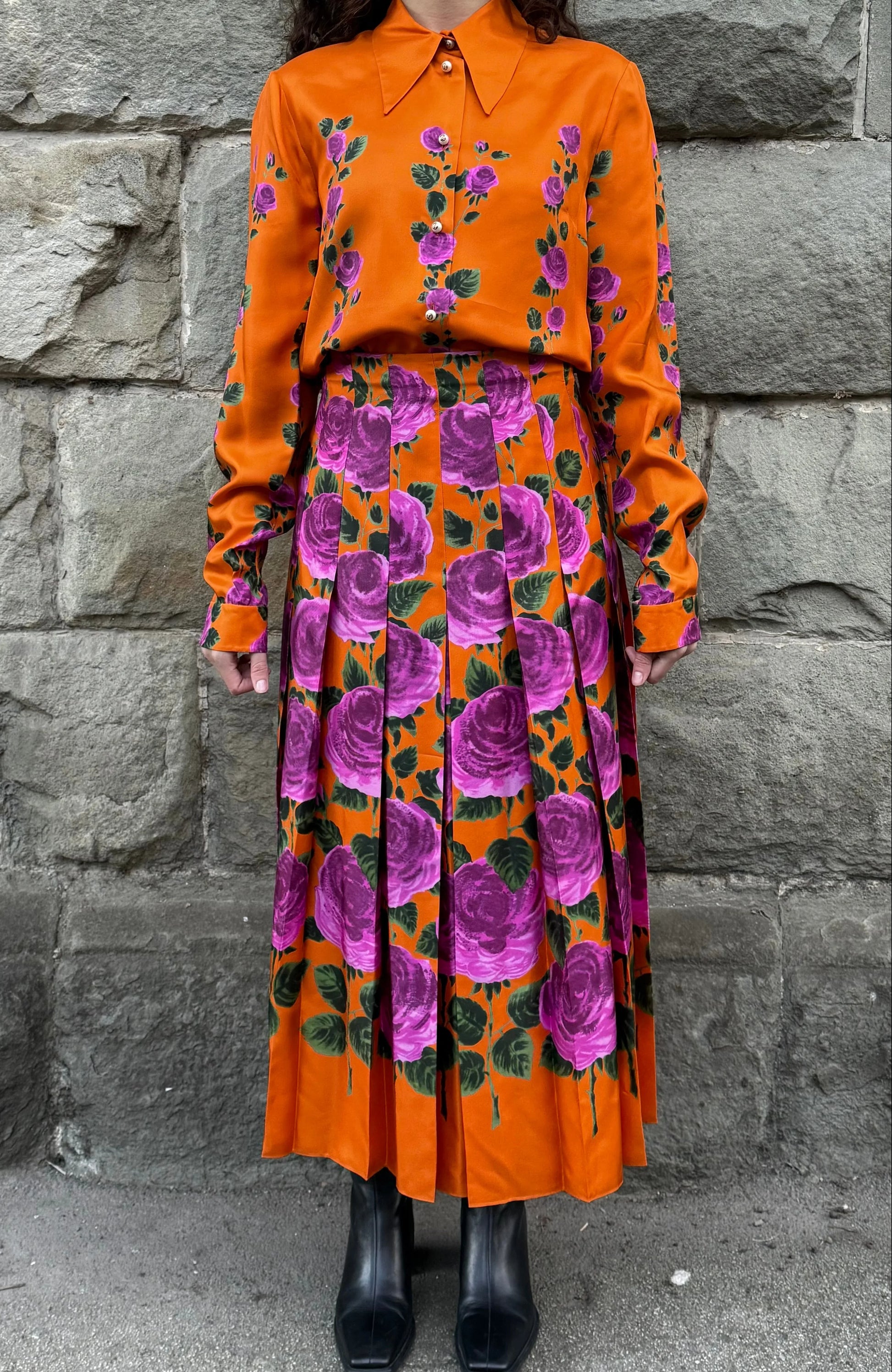 Gucci-Completo-Gonna-e-Blusa-Stampa-Floreale-Arancione-69082521010500 - Pally Vintage Closet