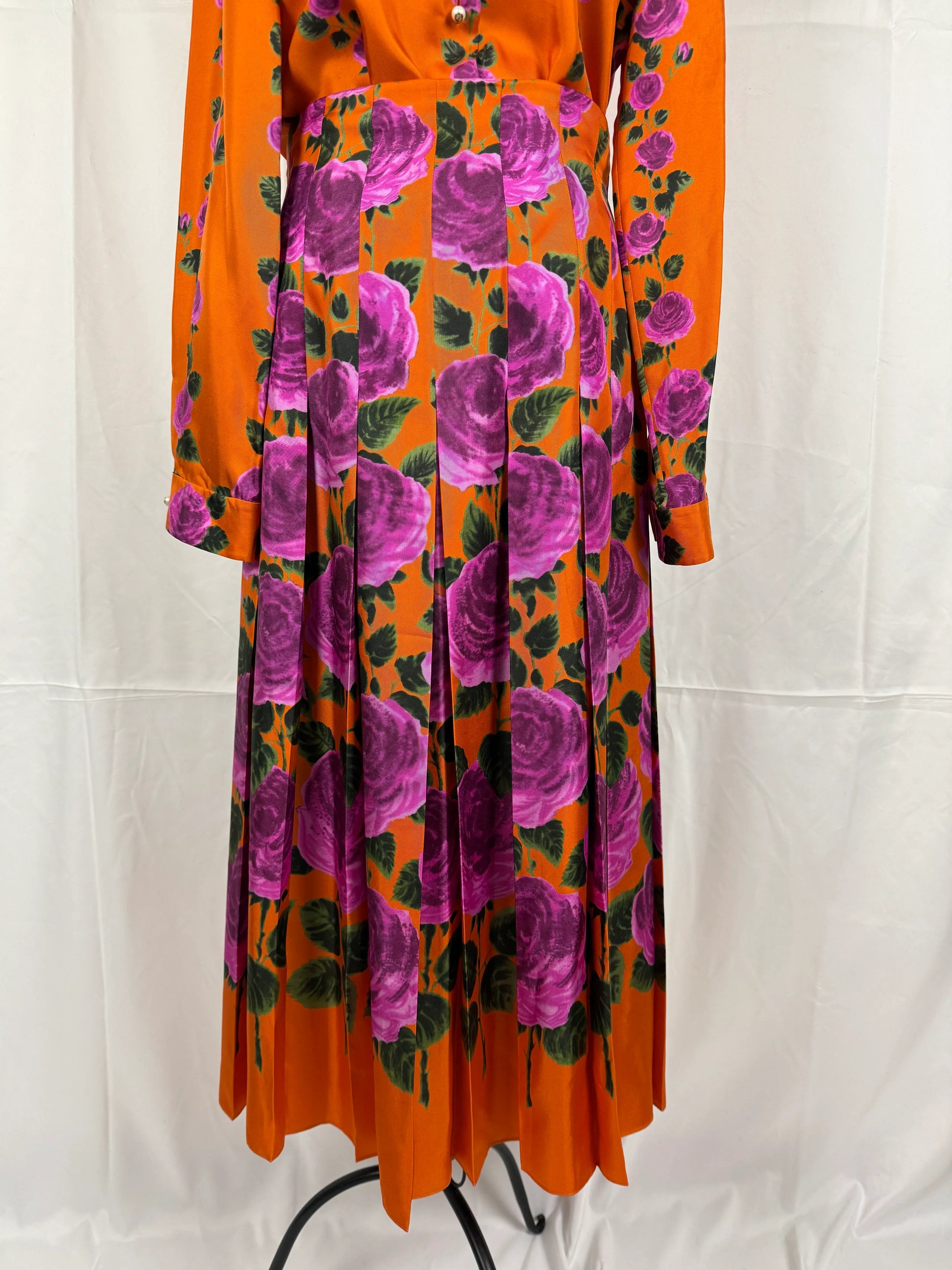 Gucci-Completo-Gonna-e-Blusa-Stampa-Floreale-Arancione-69083339358532 - Pally Vintage Closet
