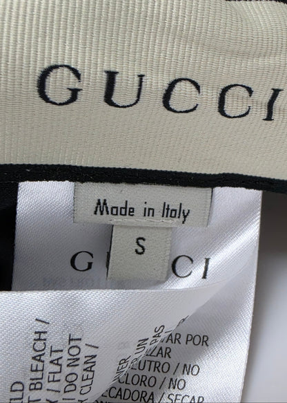Gucci Costume Intero con Maxi Logo Dorato Nero - Pally Vintage Closet