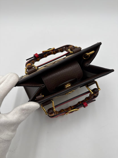 Gucci Diana Mini Tote in Tessuto Jumbo GG e Bamboo Marrone - Pally Vintage Closet