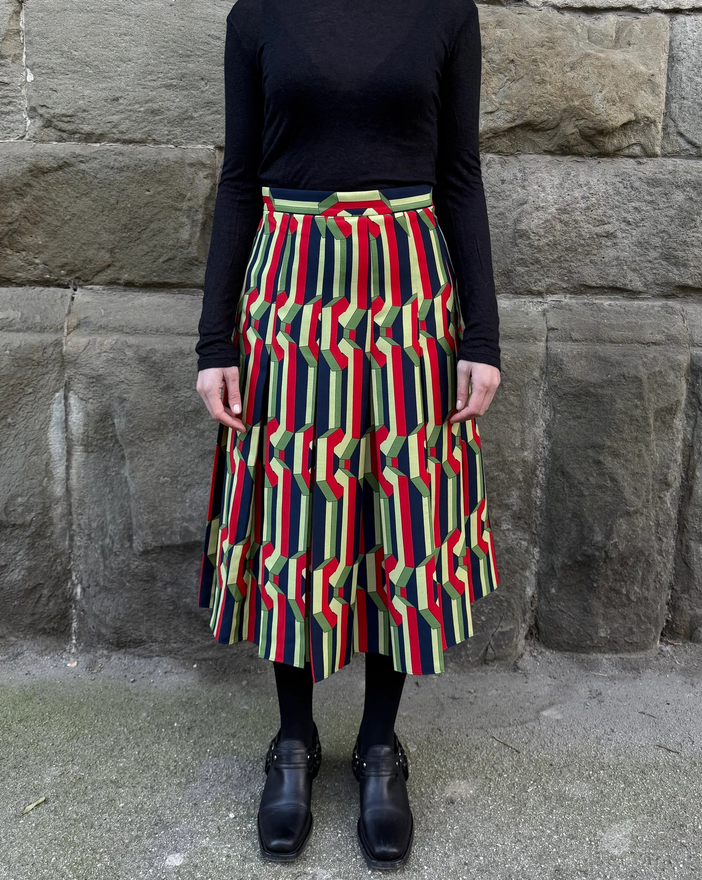 Gucci-Gonna-Midi-con-Motivo-Geometrico-Ottico-Multicolore-69720295801156 - Pally Vintage Closet