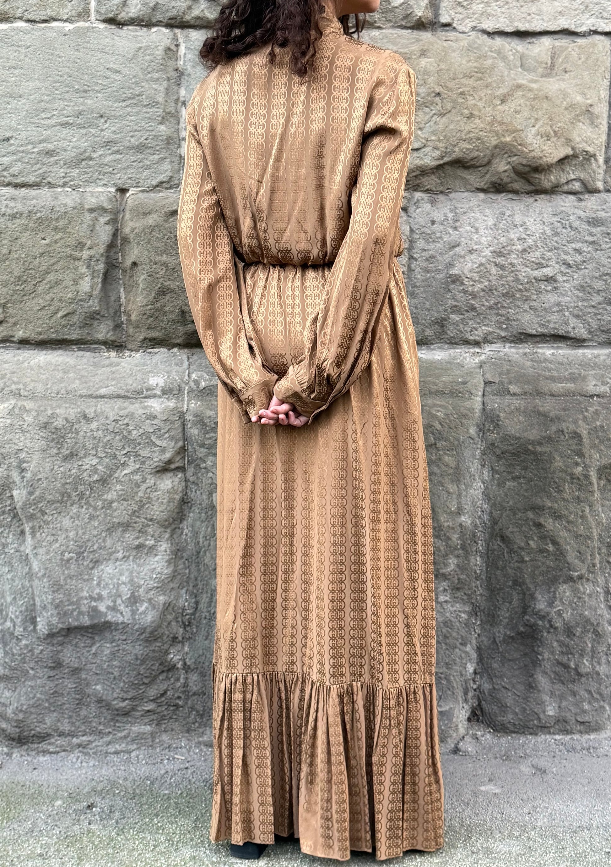 Gucci Maxi Vestito in Seta Jacquard GG Beige - Pally Vintage Closet