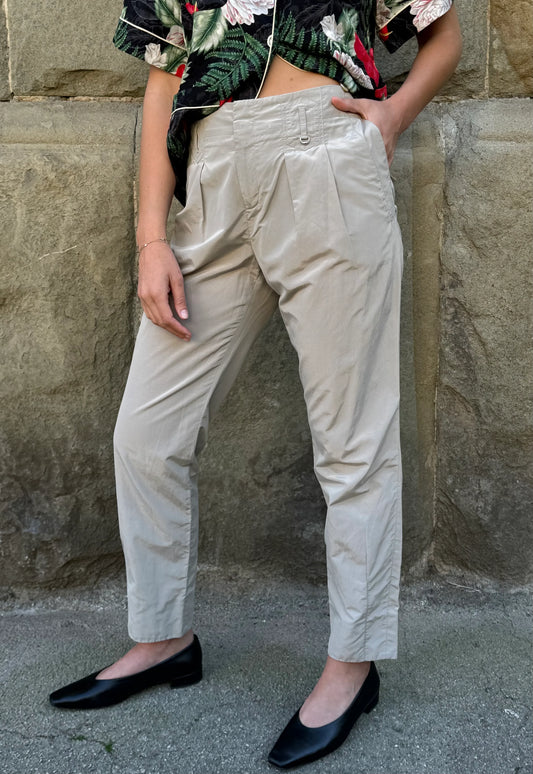 Gucci-Pantaloni-Chinos-Vintage-by-Frida-Giannini-con-Dettaglio-Morsetto-Beige-70300489711940 - Pally Vintage Closet