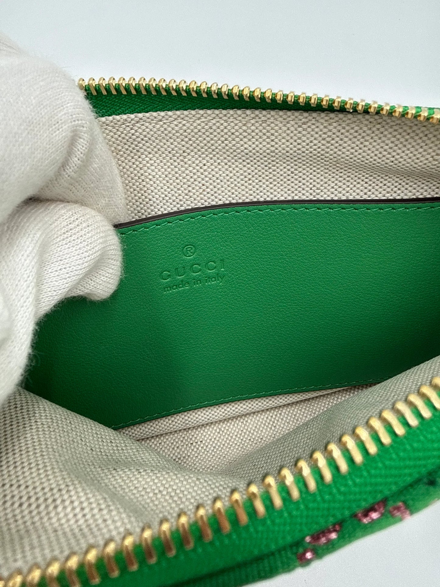 Gucci-Pochette-GG-Marmont-Mini-Matelass-in-Tessuto-Verde-70314469753156 - Pally Vintage Closet