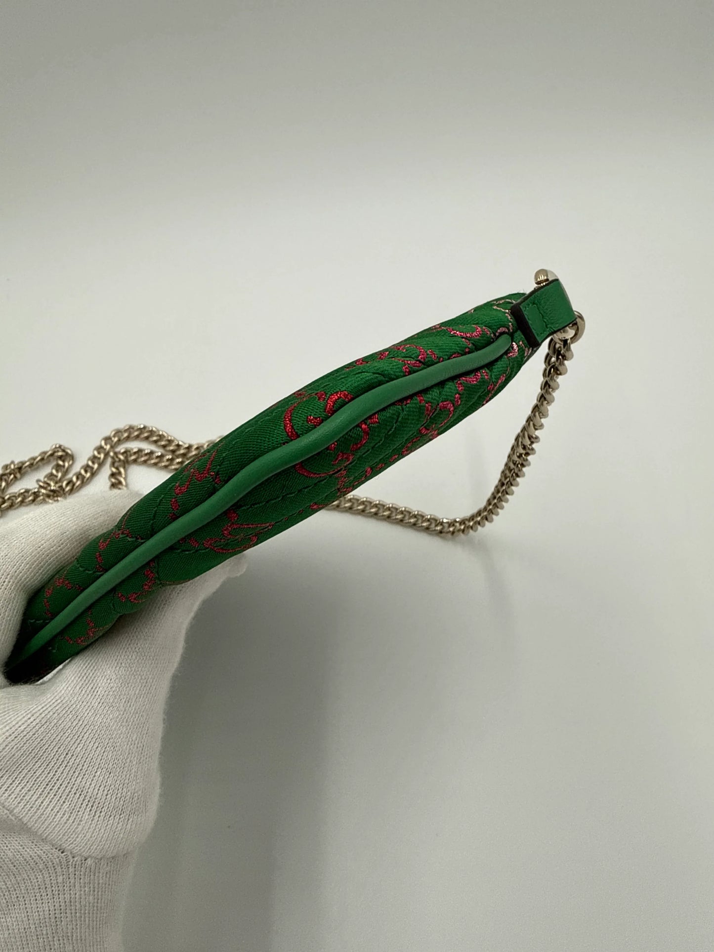 Gucci-Pochette-GG-Marmont-Mini-Matelass-in-Tessuto-Verde-70314469851460 - Pally Vintage Closet