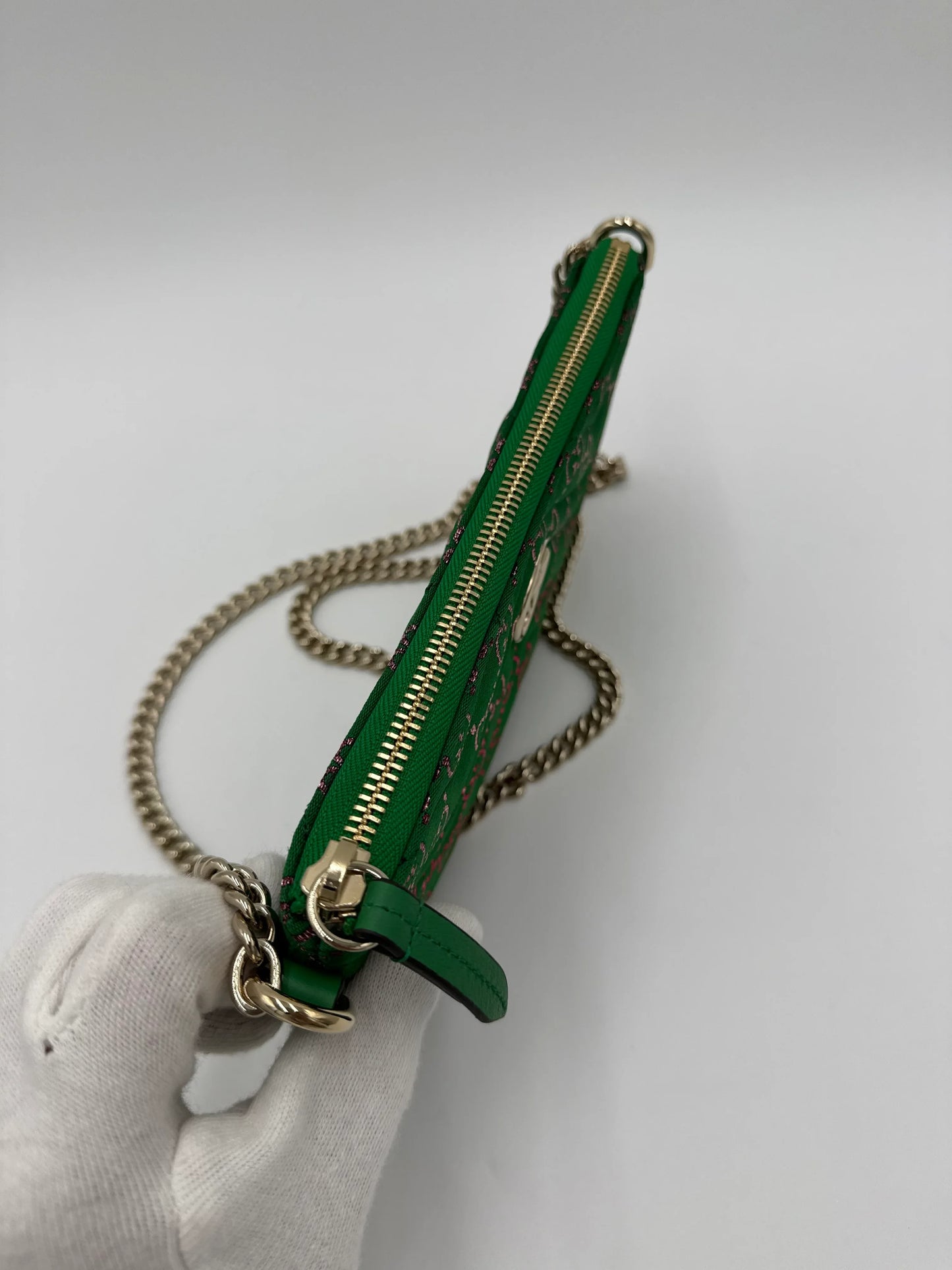 Gucci-Pochette-GG-Marmont-Mini-Matelass-in-Tessuto-Verde-70314469884228 - Pally Vintage Closet