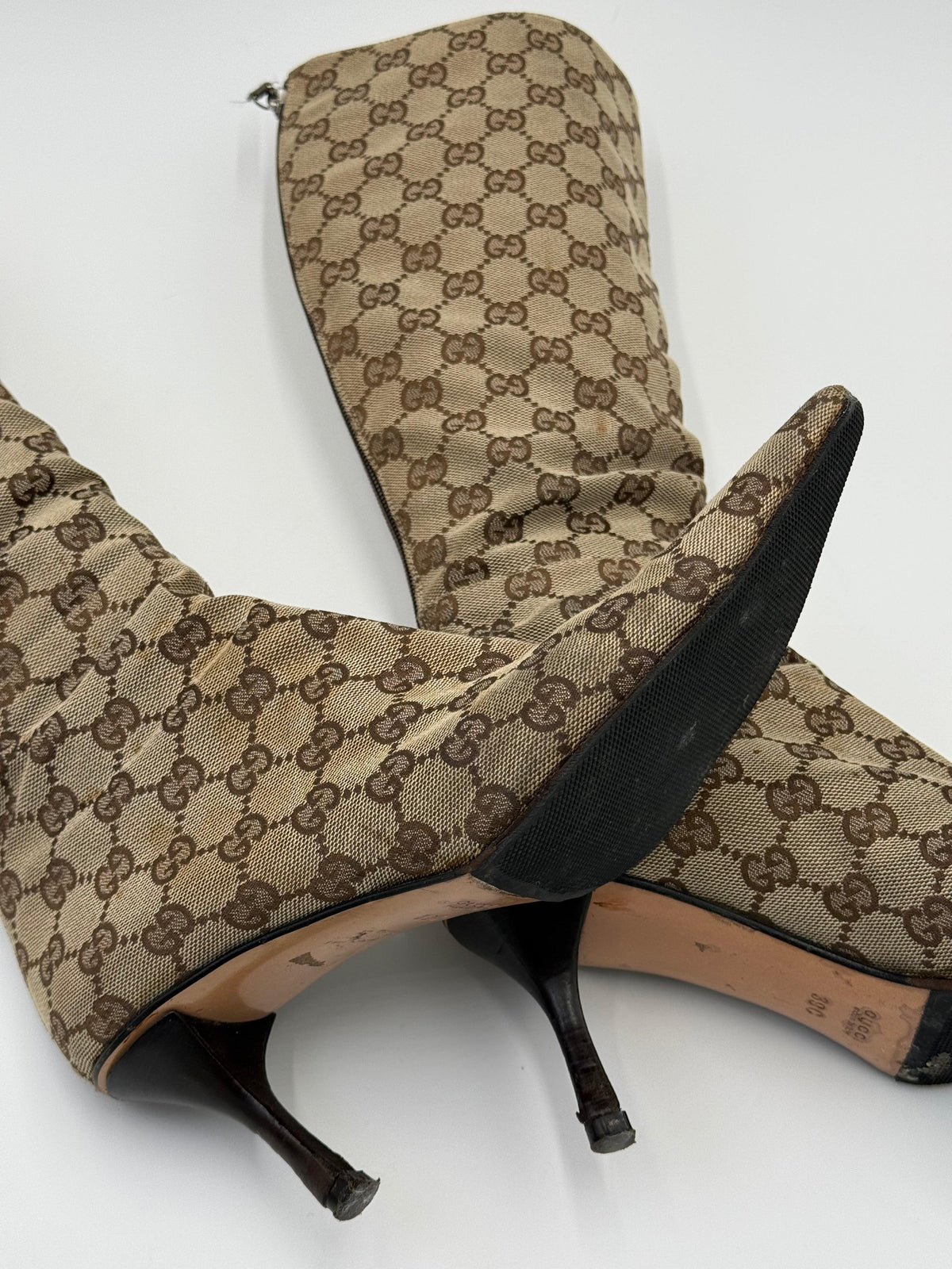 Gucci Stivali al Ginocchio Vintage by Tom Ford GG Monogram Canvas Beige - Pally Vintage Closet