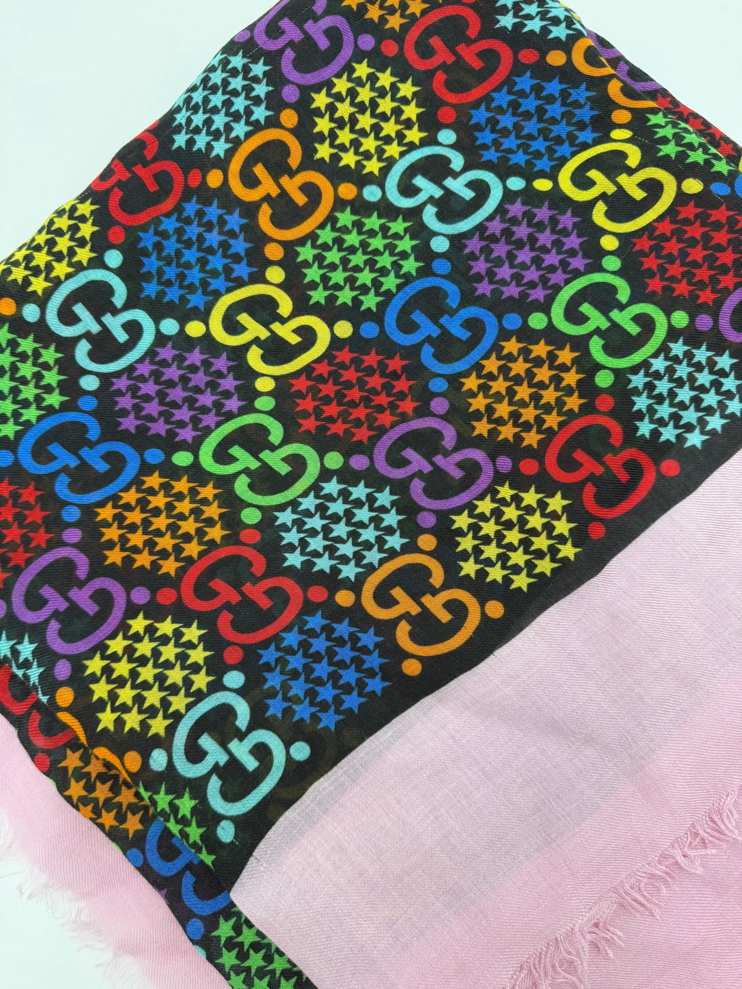 Gucci-Stola-in-Misto-Seta-GG-Psychedelic-Rosa-70031214903620 - Pally Vintage Closet