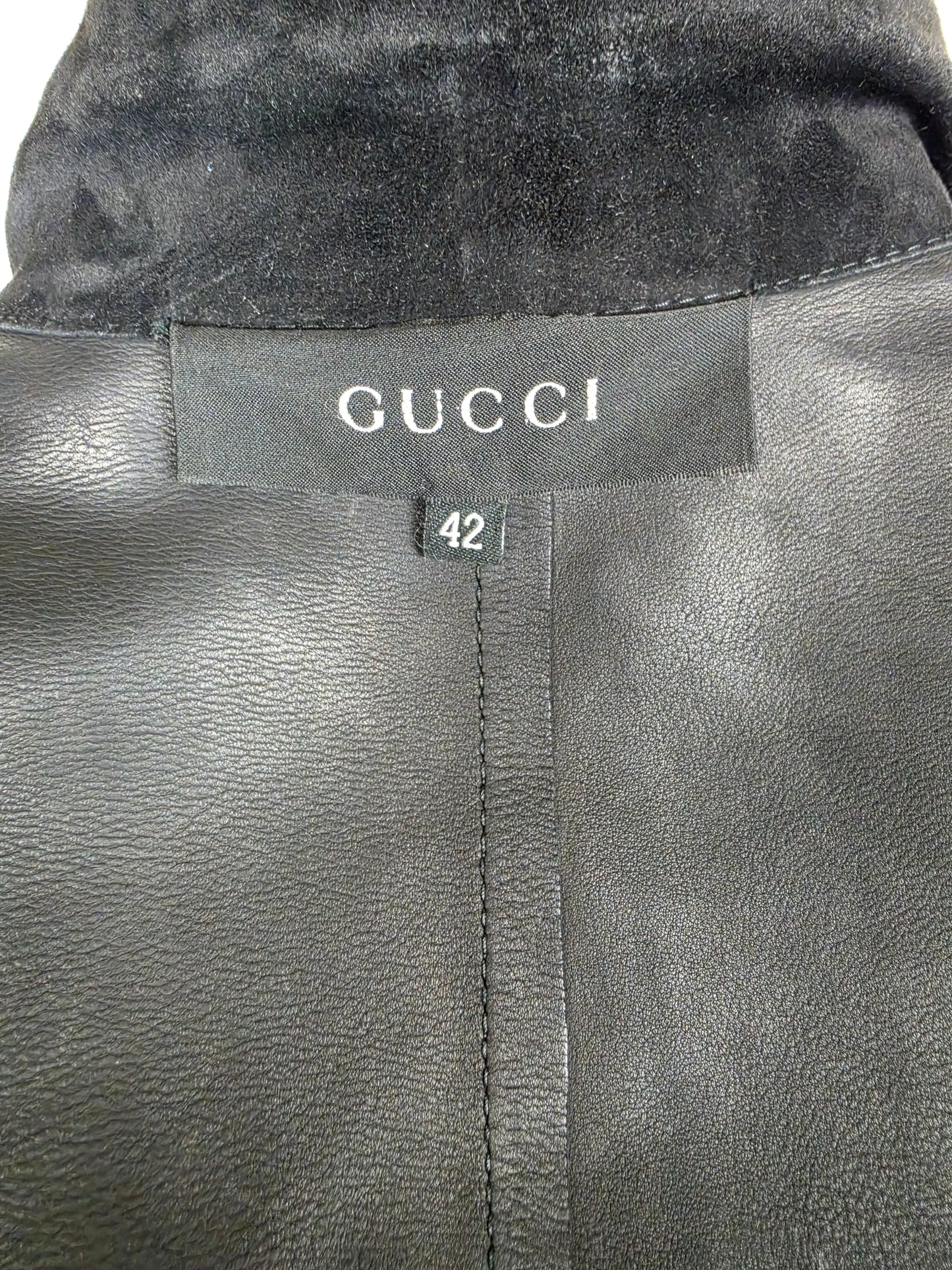 Gucci-Tom-Ford-Giacca-Biker-in-Pregiato-Camoscio-Nero-70263519248708 - Pally Vintage Closet