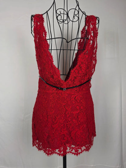 Gucci-Top-in-Pizzo-Floreale-con-Scollo-a-V-e-Cintura-Logo-G-Rosso-70134000058692 - Pally Vintage Closet